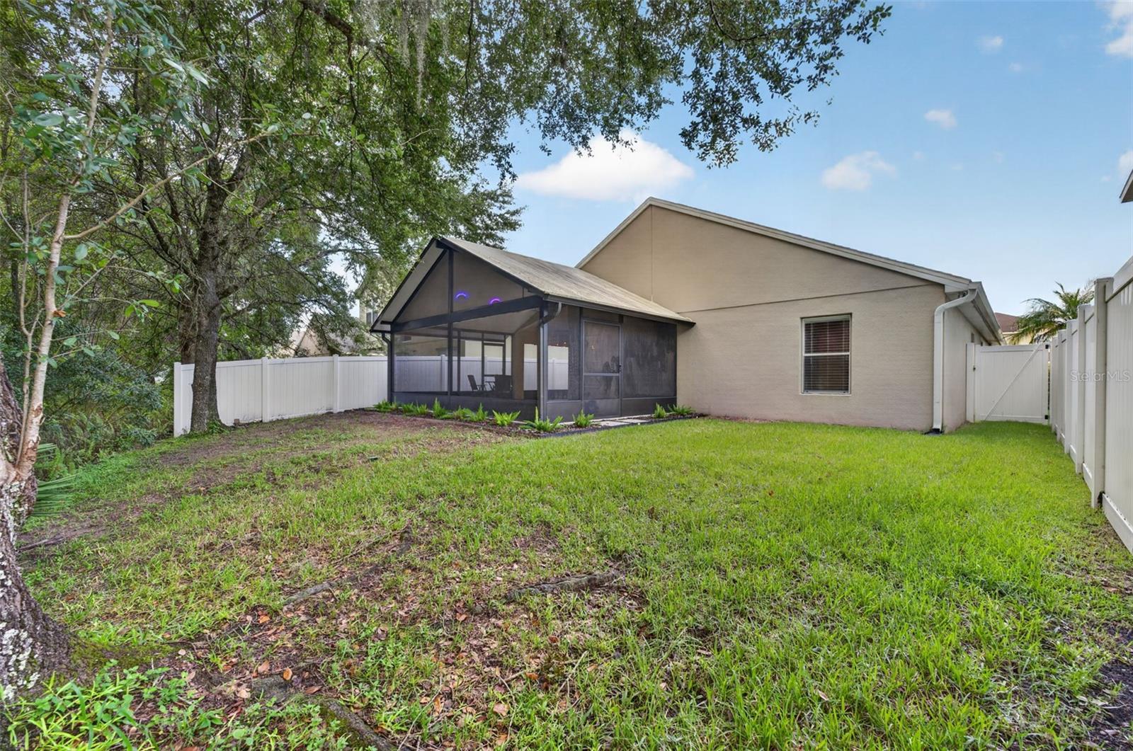 2313 CARNATION HILL CT
