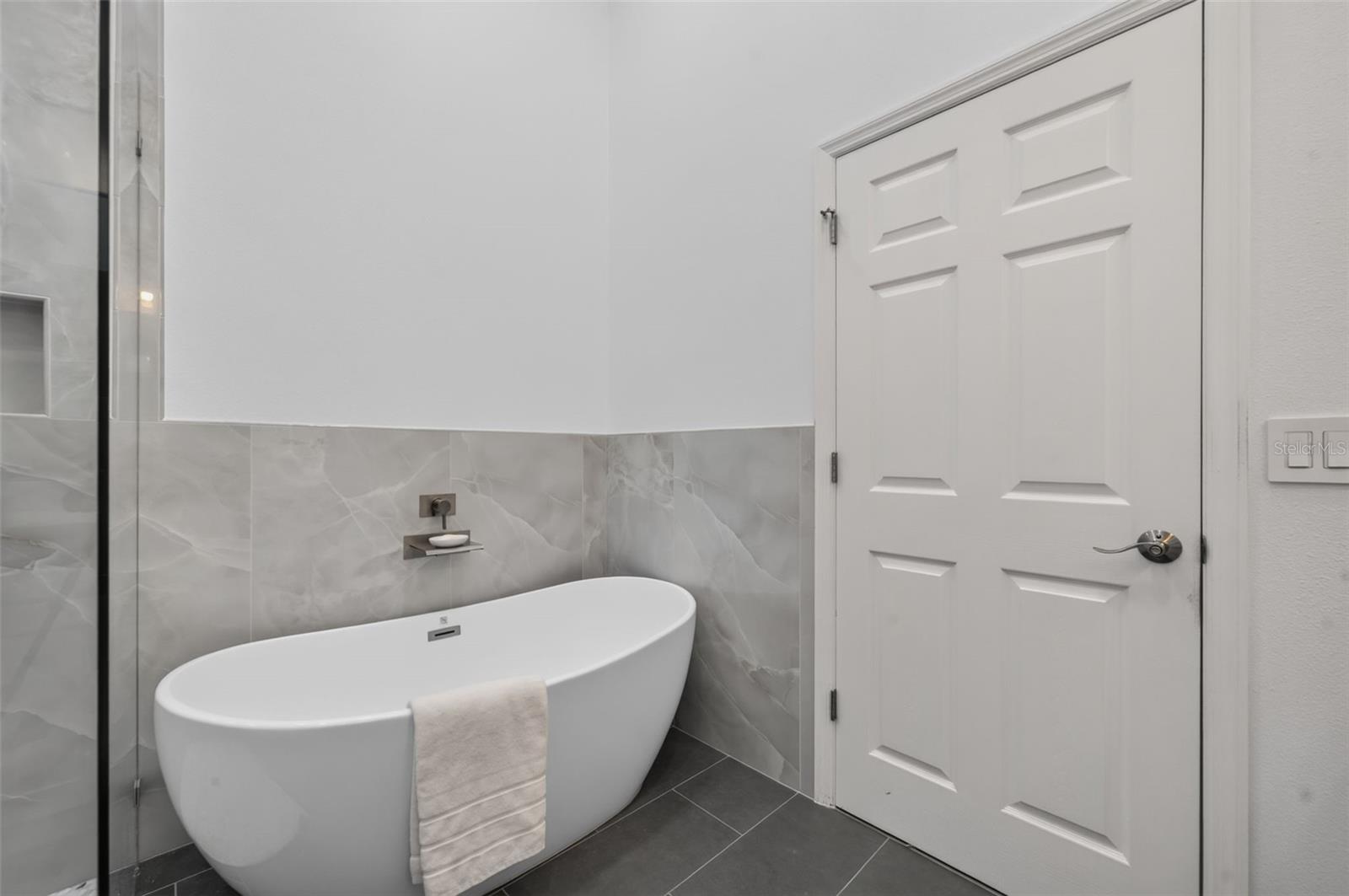 2313 CARNATION HILL CT