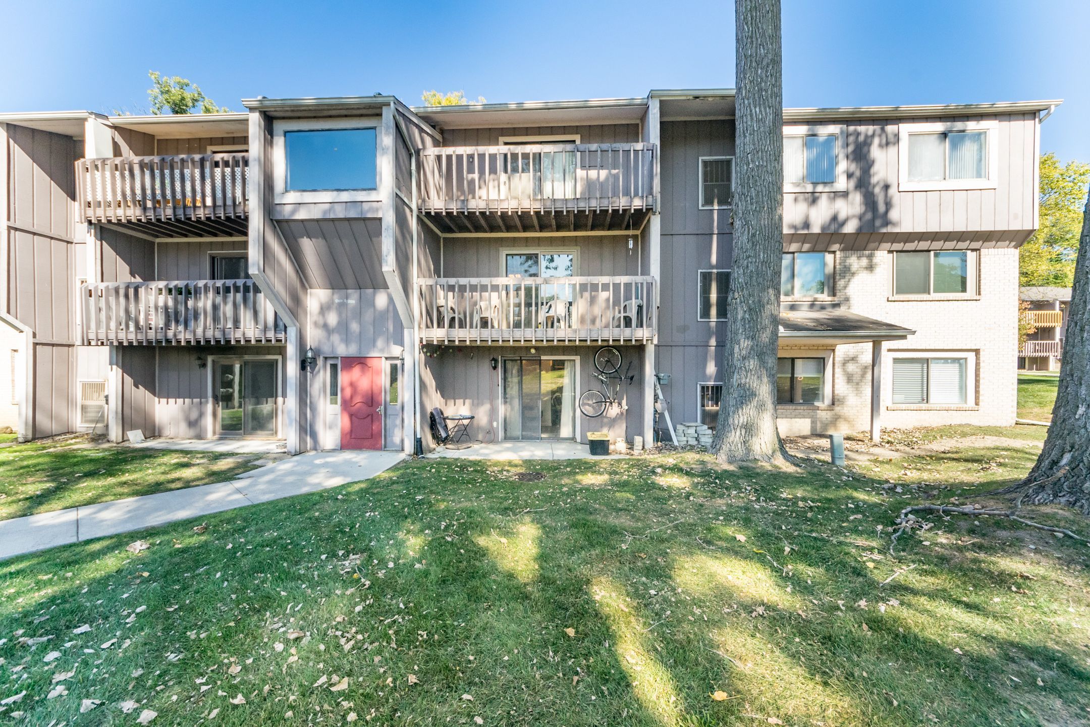 29880 W 12 Mile Road 803