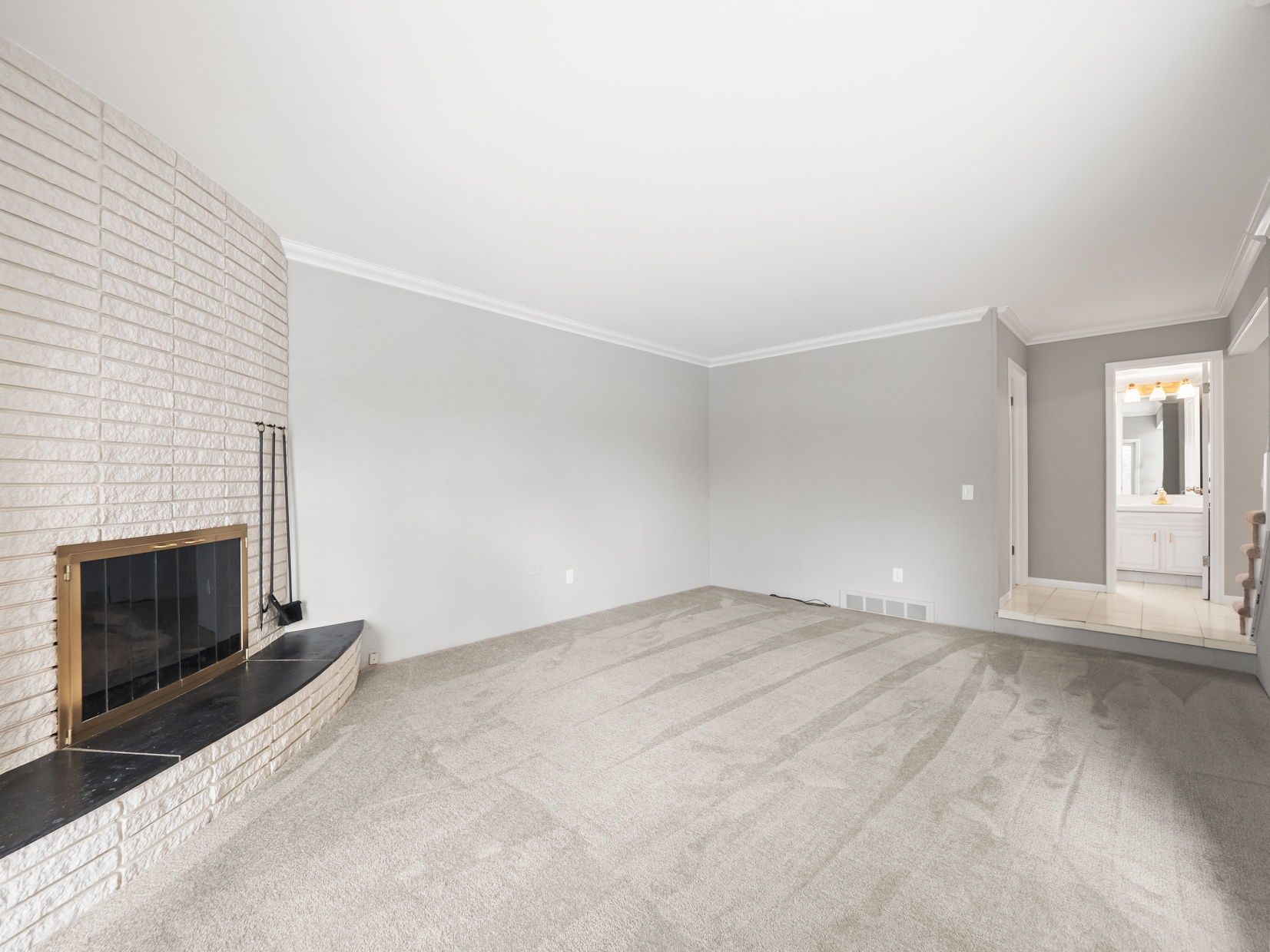 4160 DAWN Lane