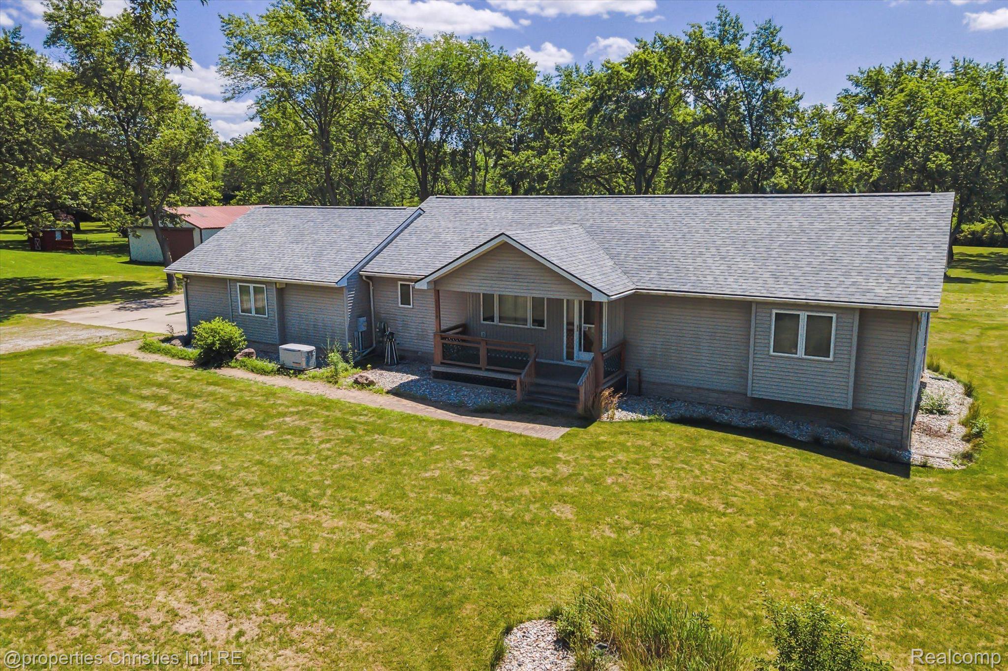 5218 E BRISTOL Road