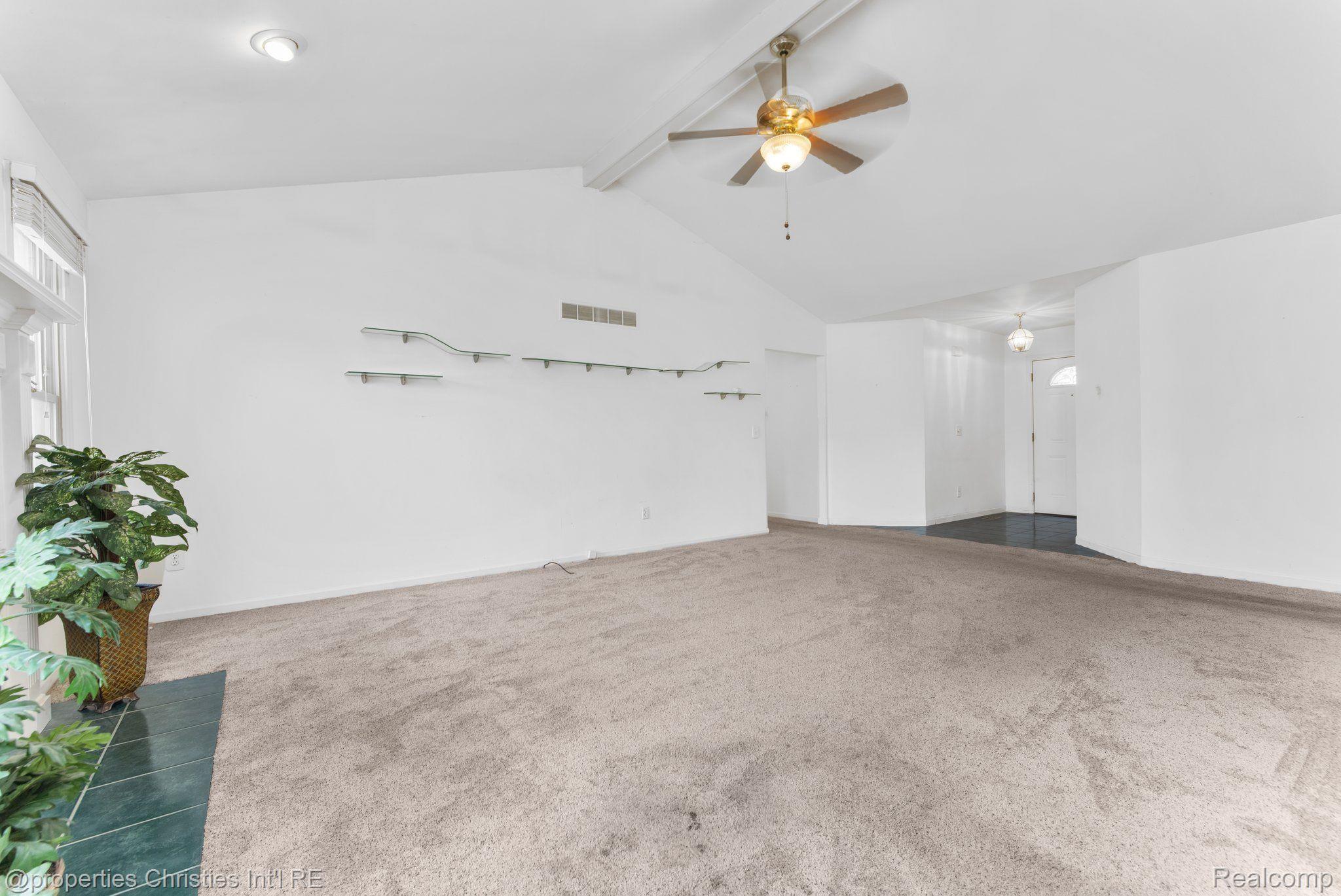 21907 WILSHIRE Circle