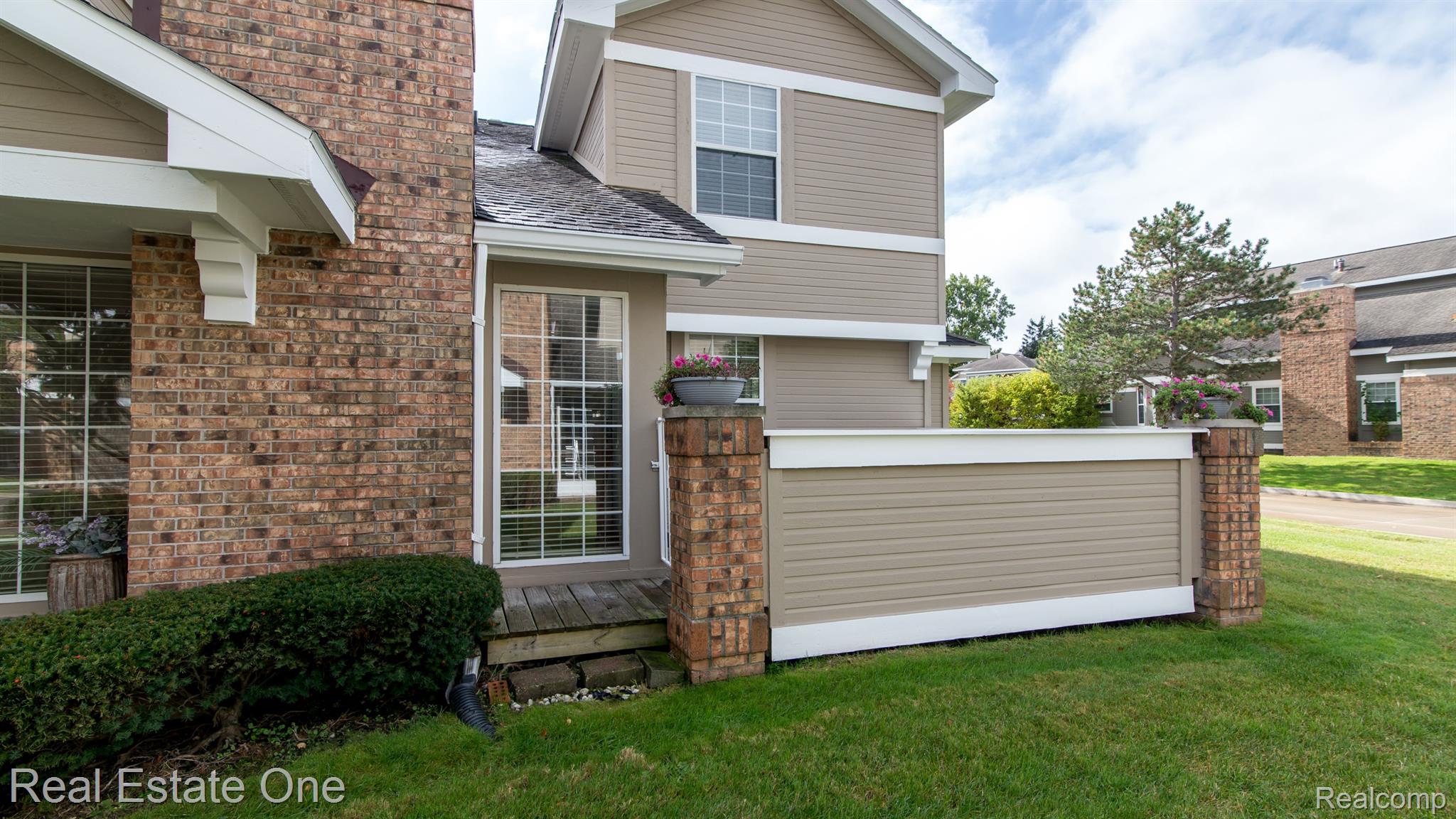 6632 BELLOWS Court 67