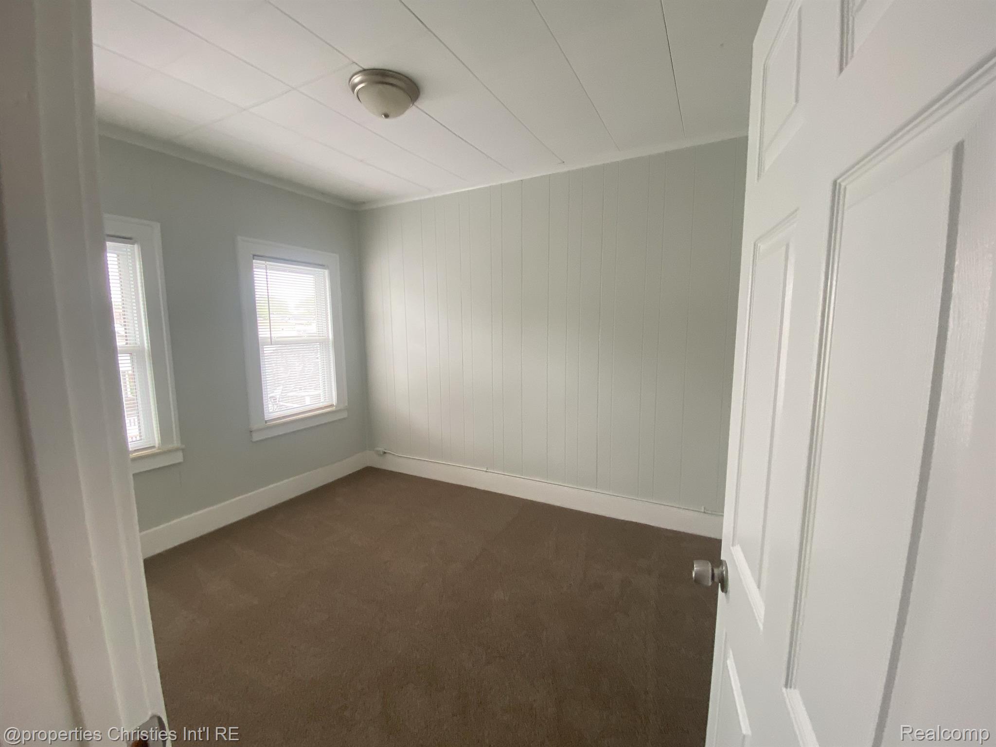 805 W 11 mile road unit B Road