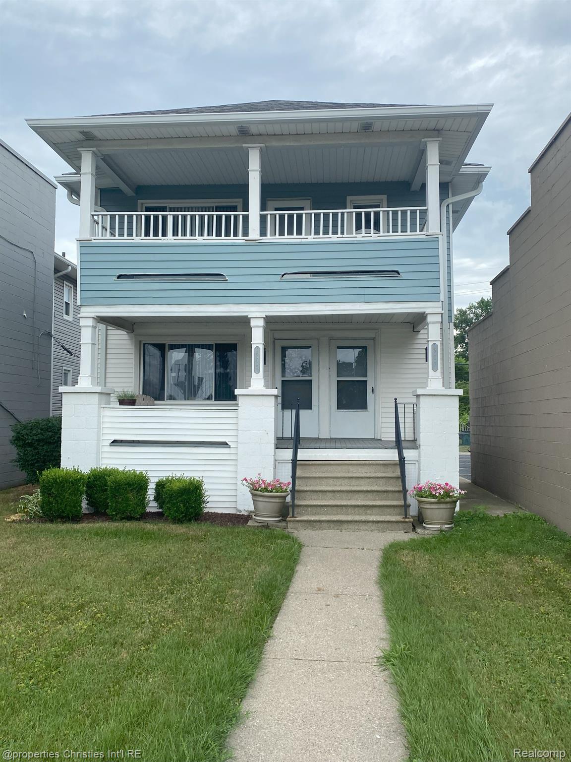 805 W 11 mile road unit B Road