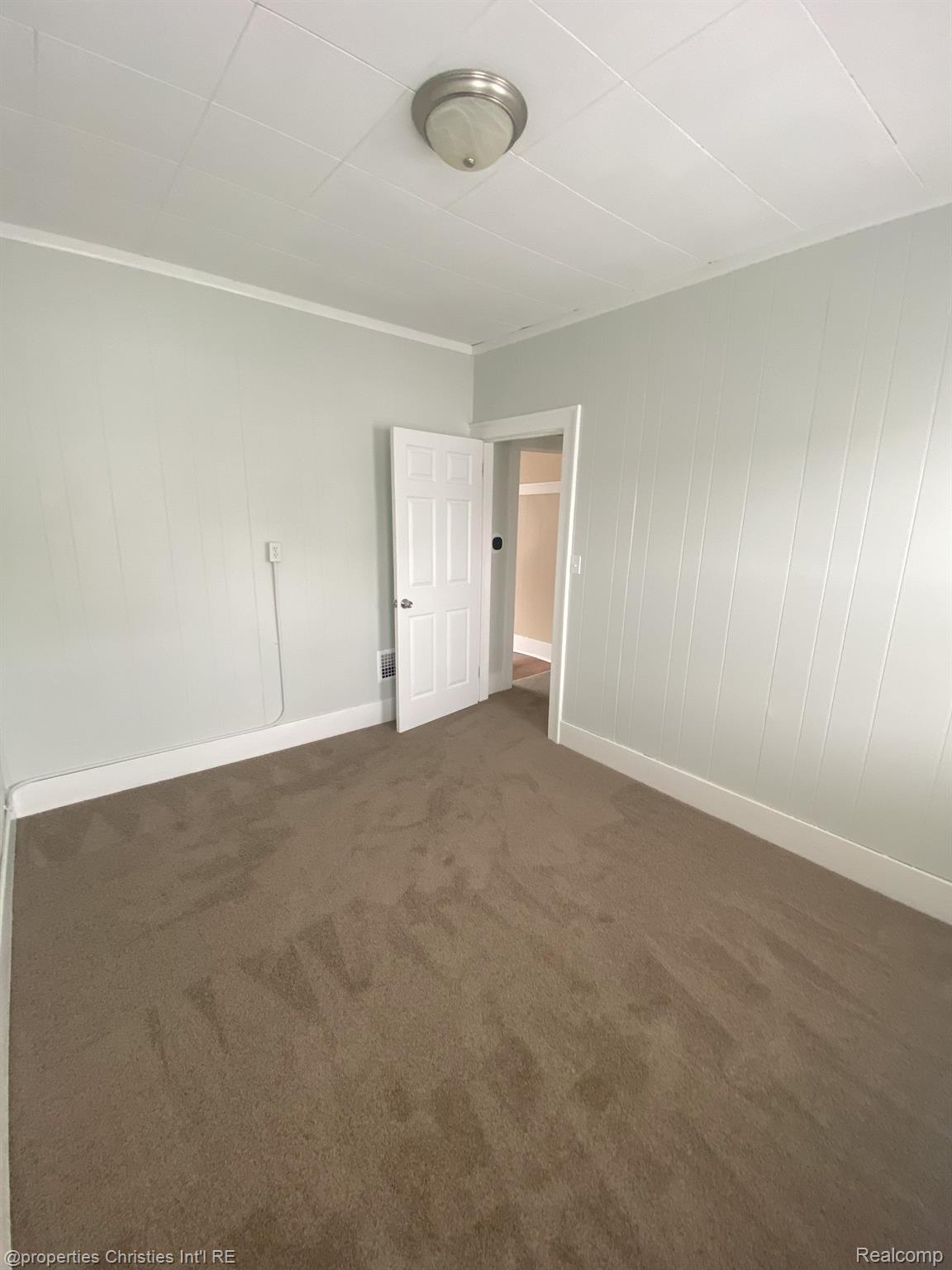 805 W 11 mile road unit B Road