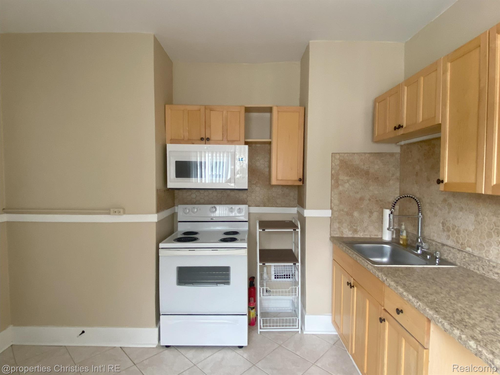 805 W 11 mile road unit B Road