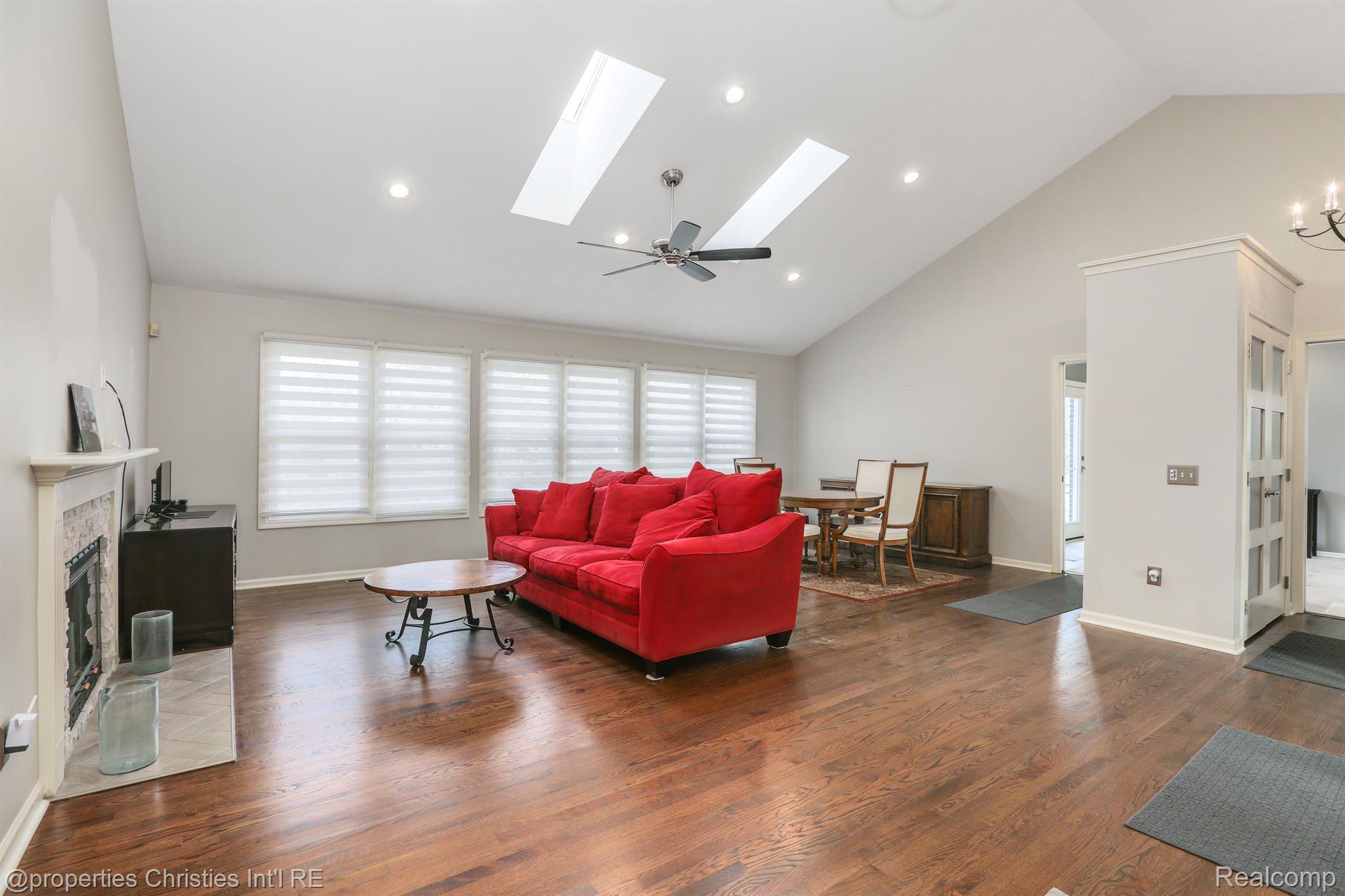 24411 RIDGEVIEW Drive