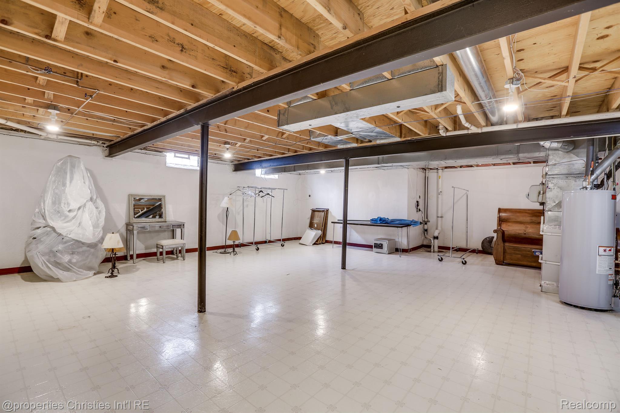 24411 RIDGEVIEW Drive