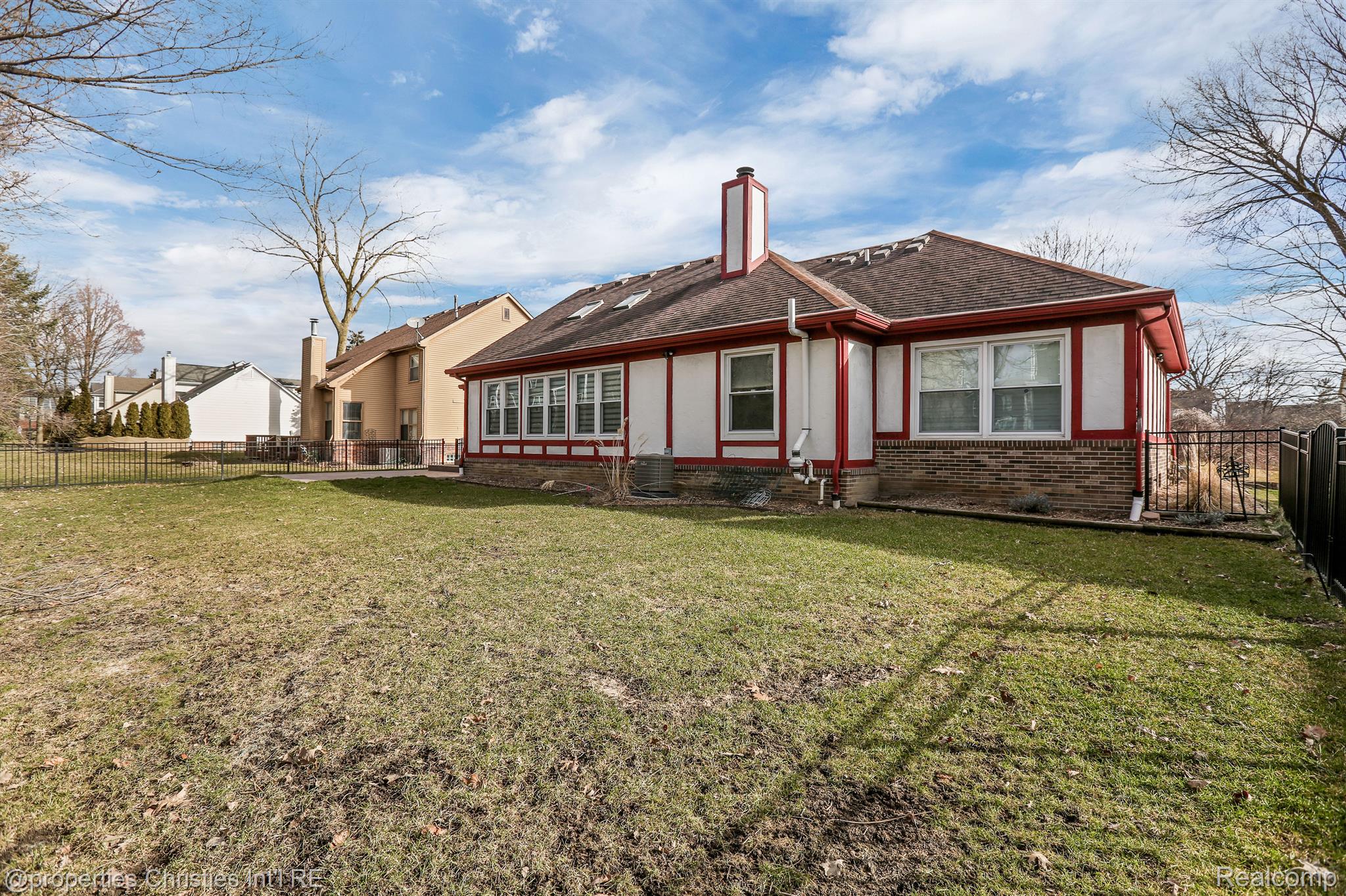 24411 RIDGEVIEW Drive