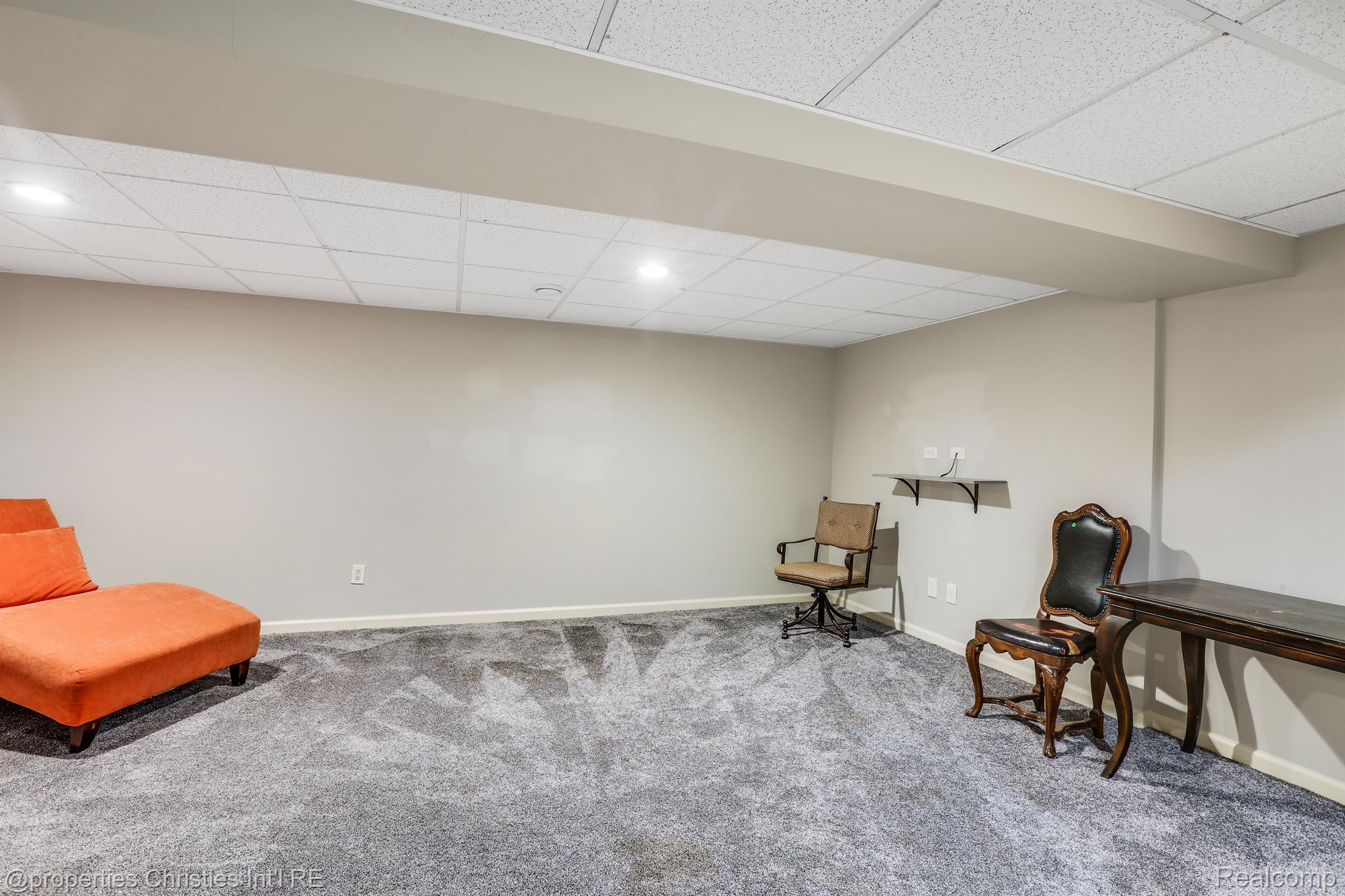 24411 RIDGEVIEW Drive