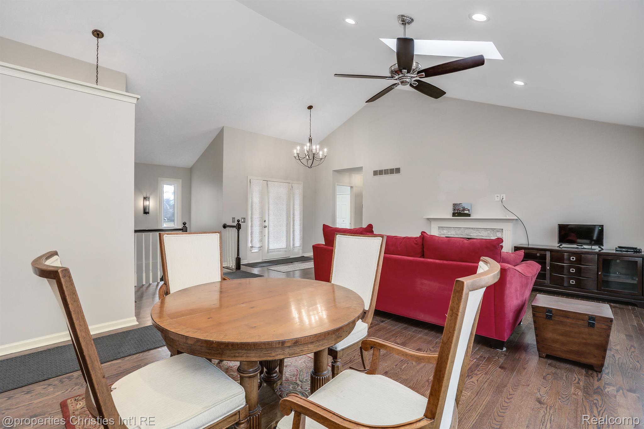 24411 RIDGEVIEW Drive