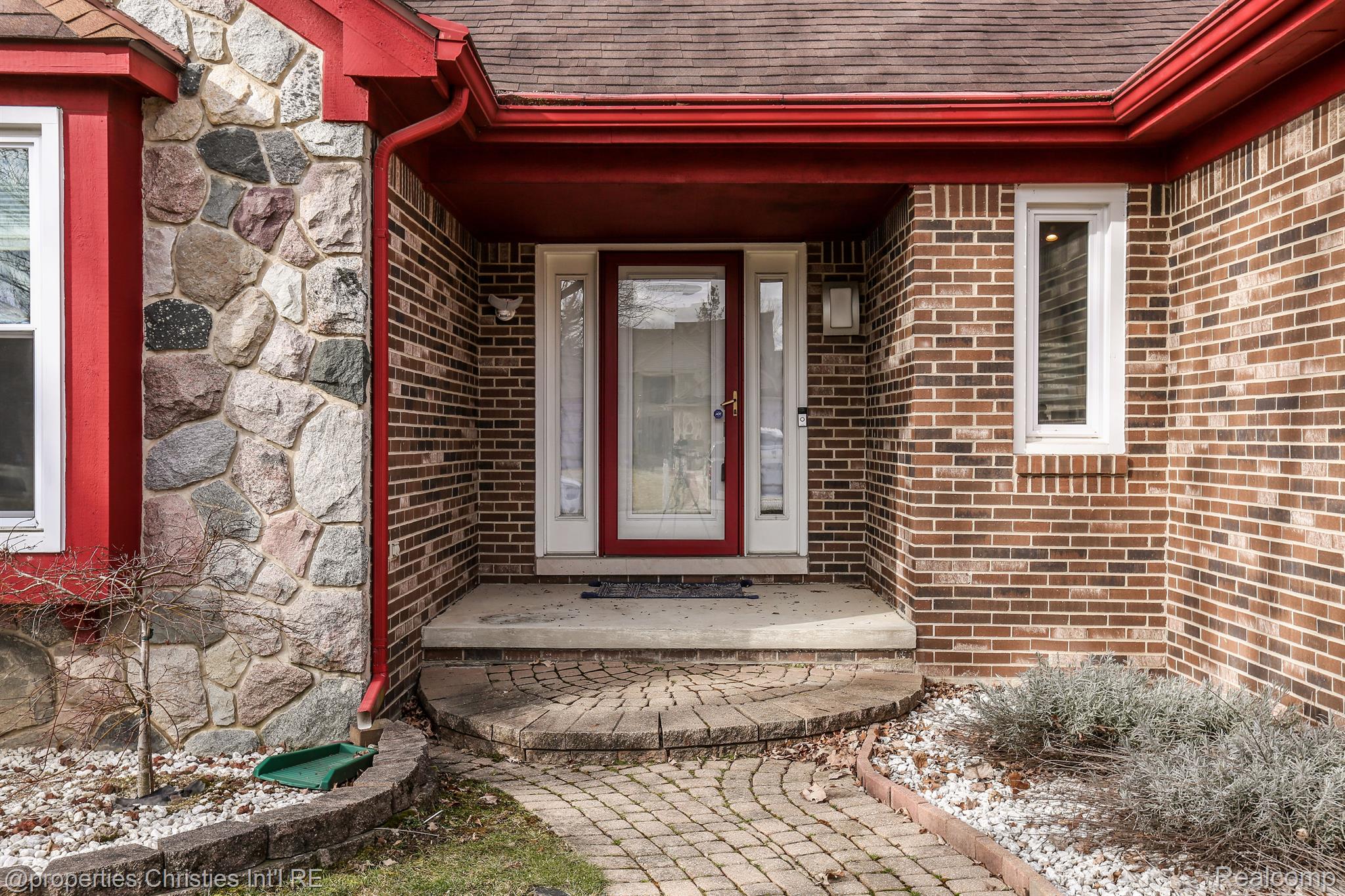 24411 RIDGEVIEW Drive