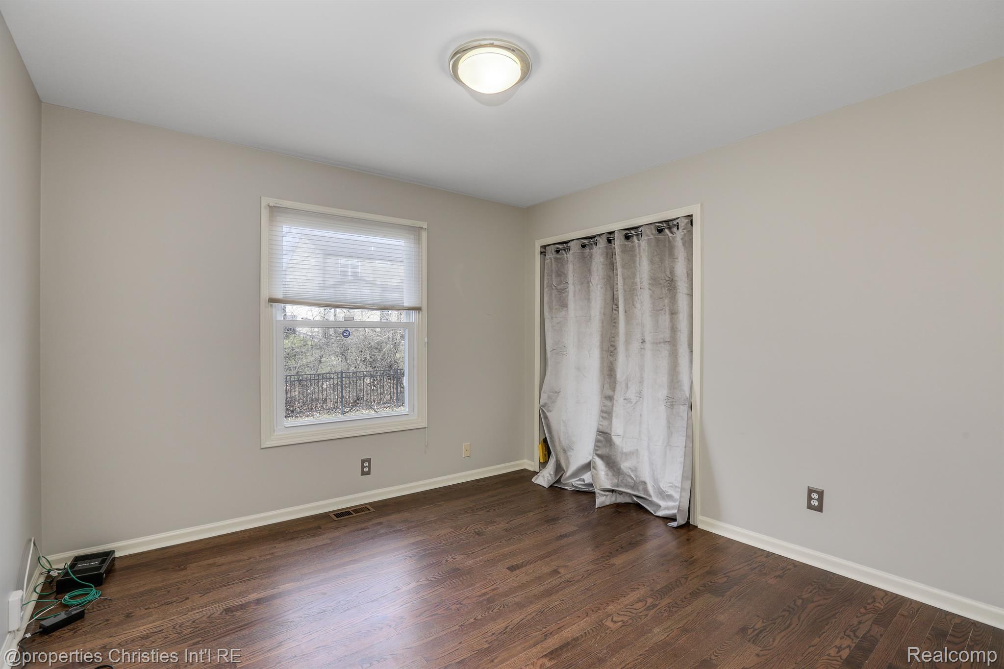 24411 RIDGEVIEW Drive