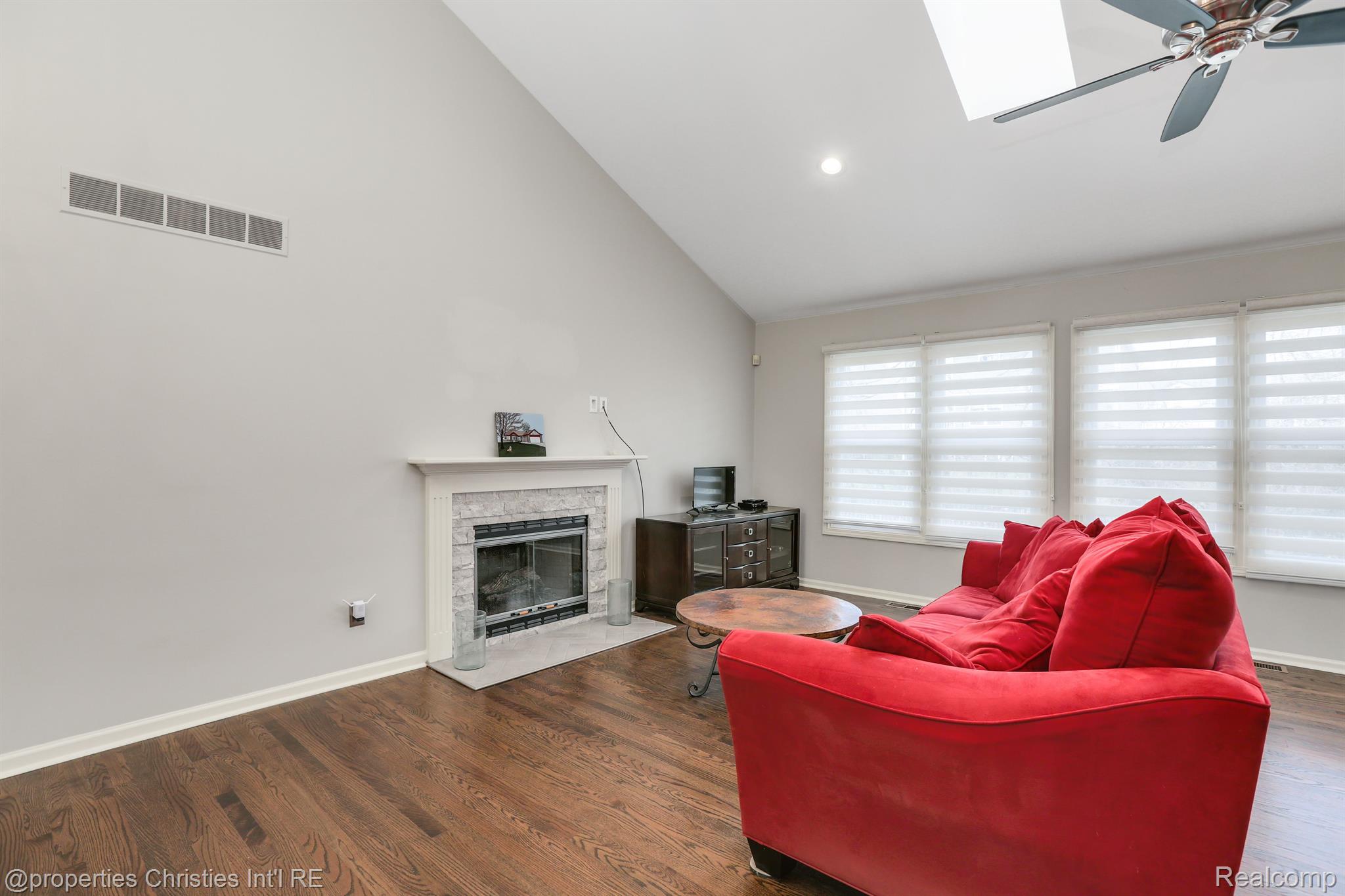 24411 RIDGEVIEW Drive