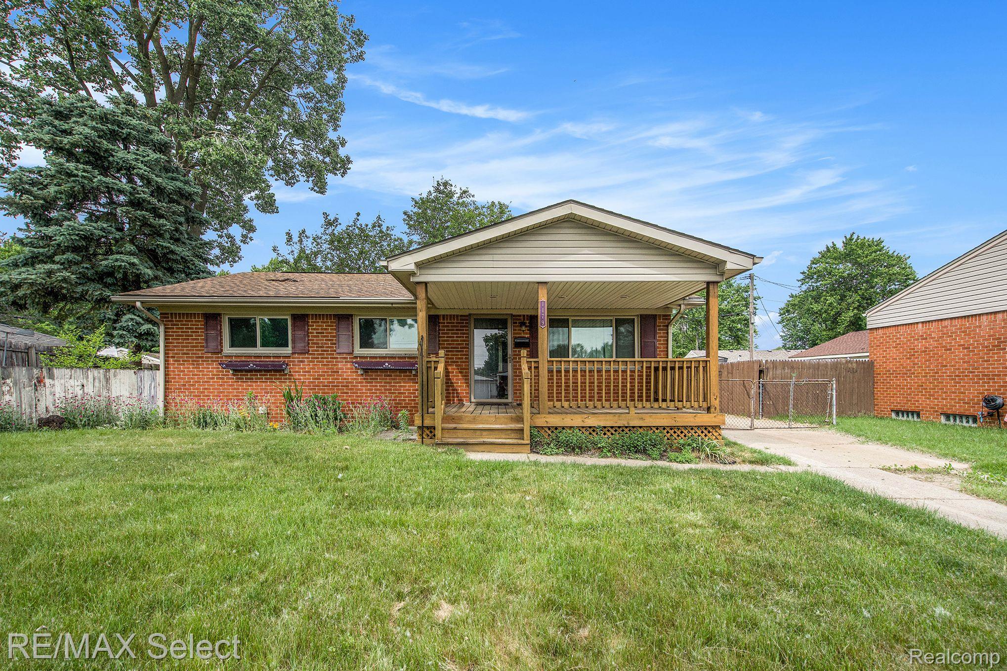 1179 LAUREL Court