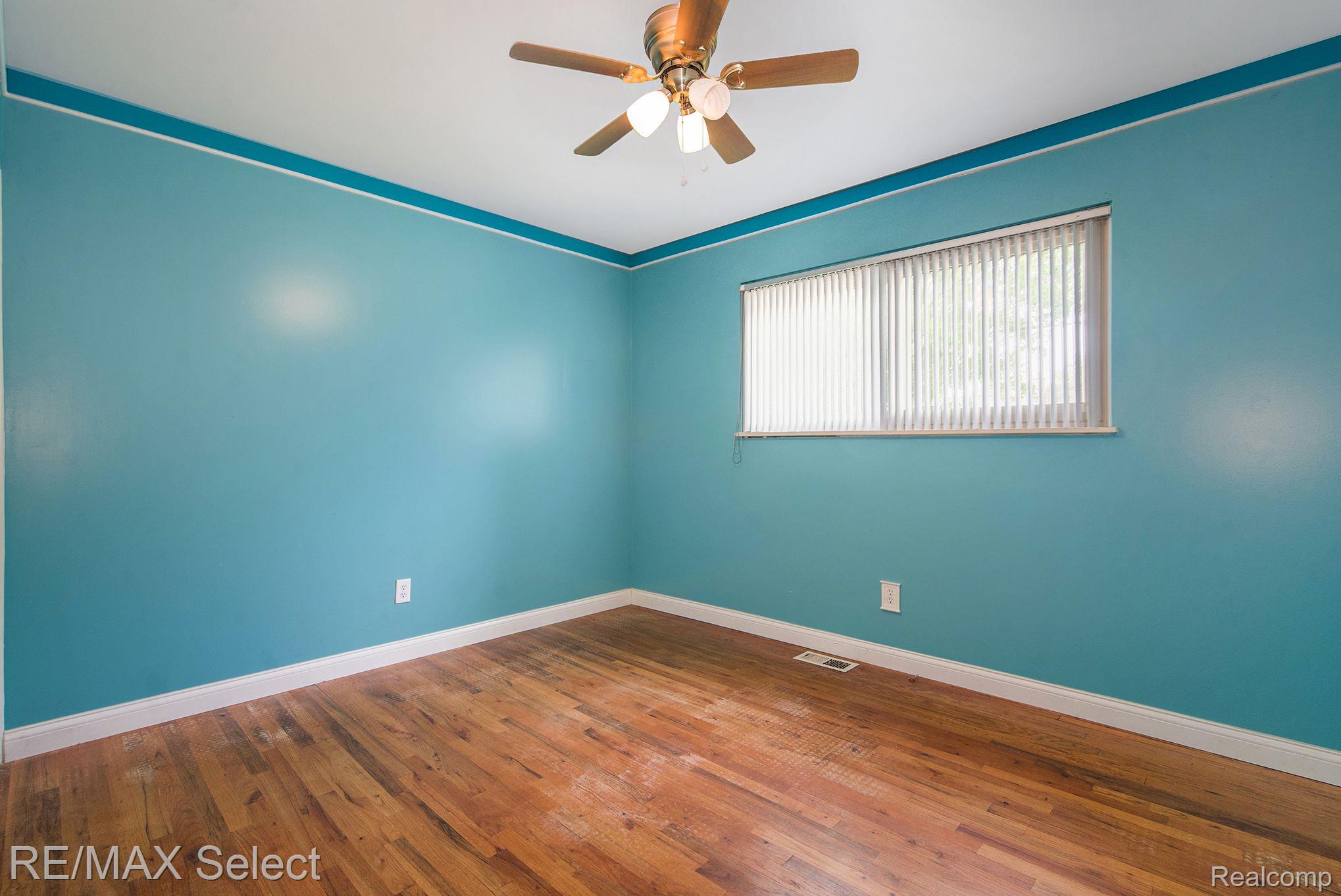 1179 LAUREL Court
