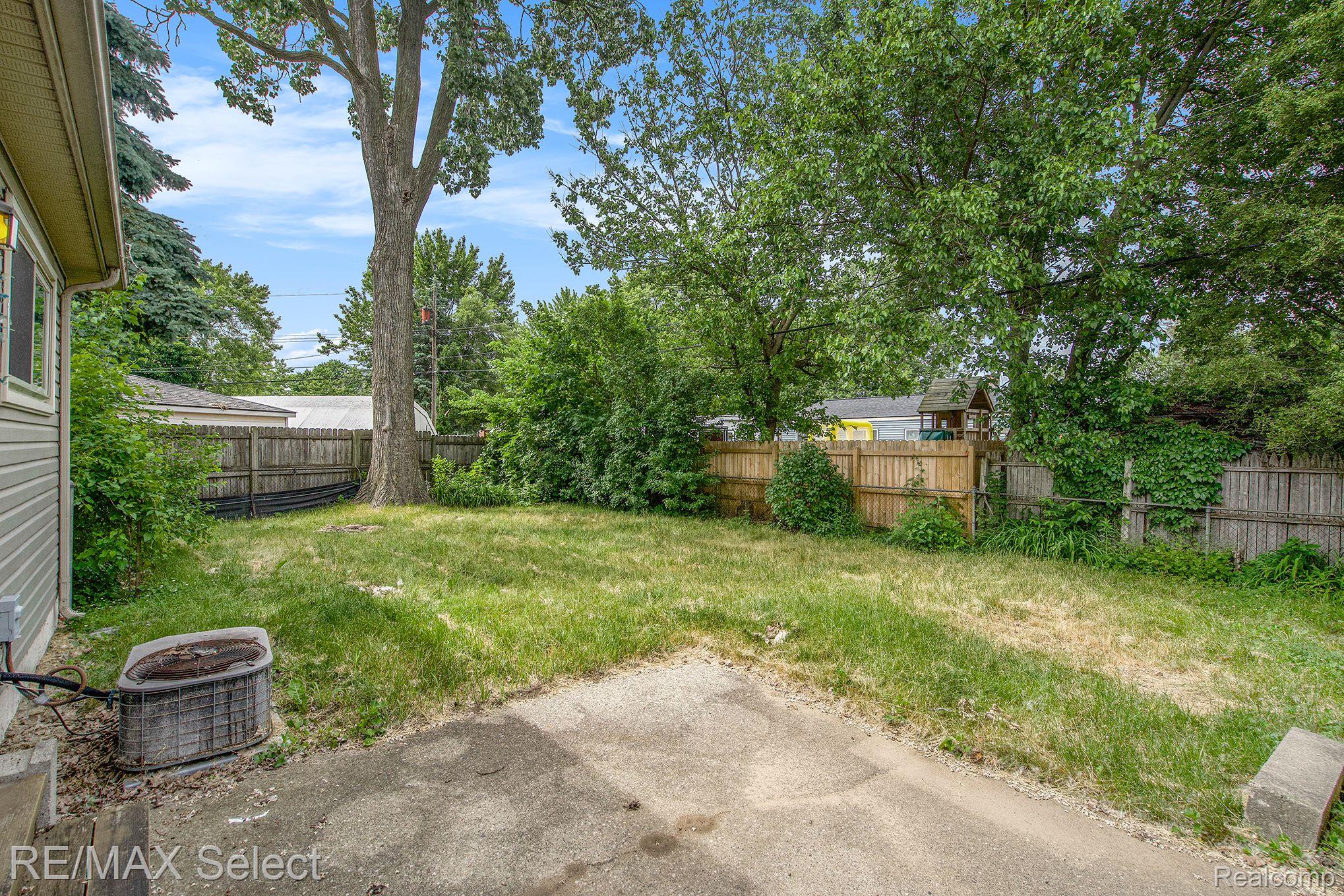 1179 LAUREL Court