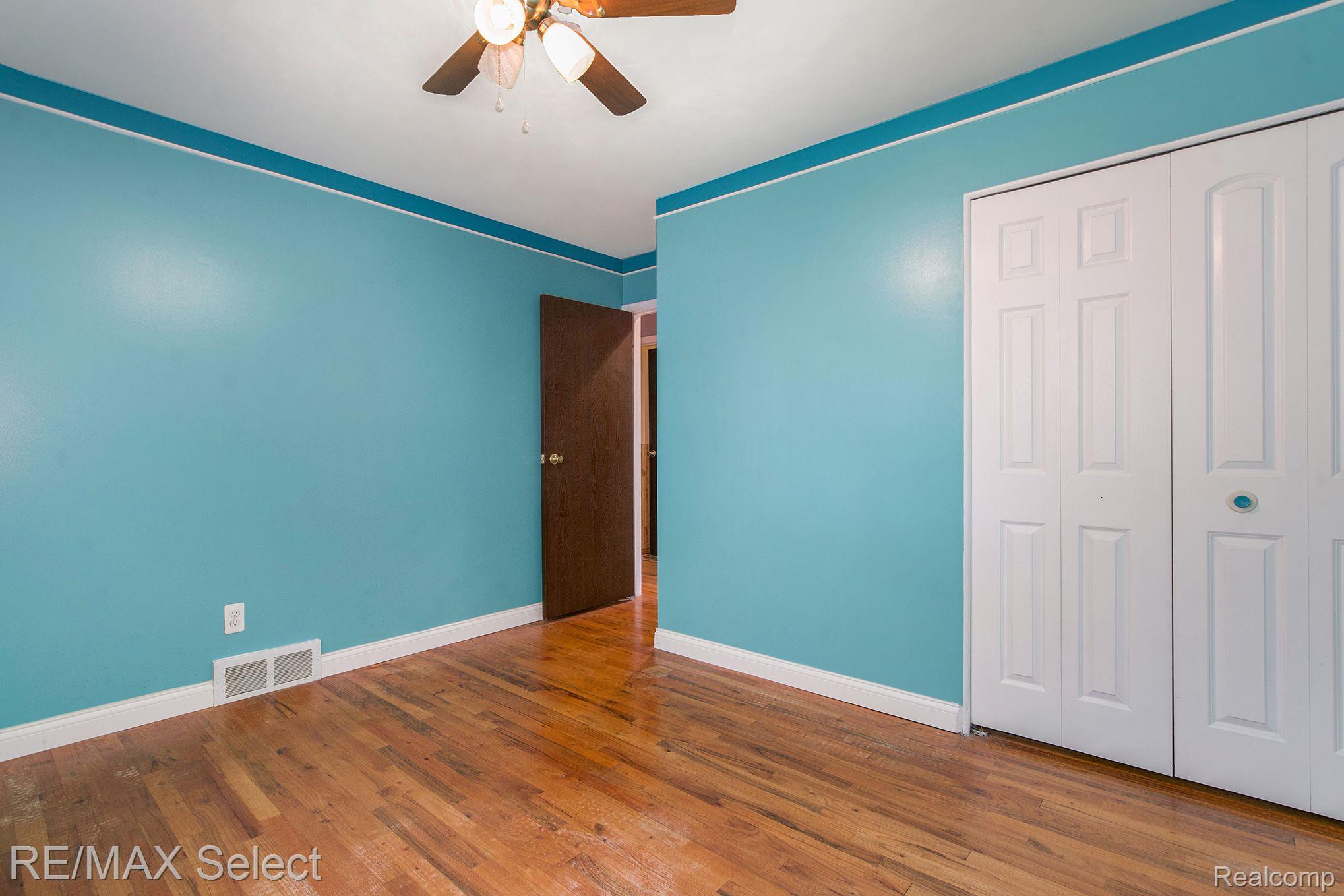 1179 LAUREL Court