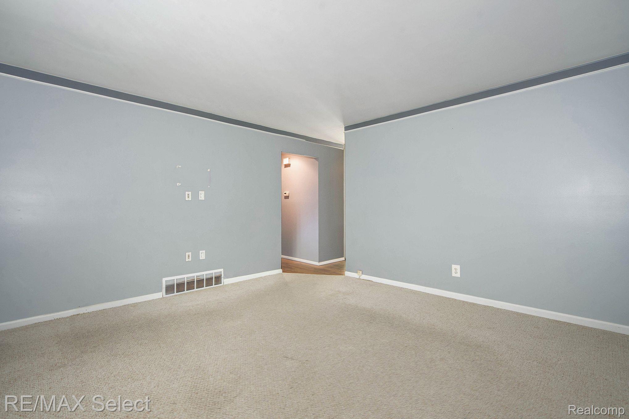 1179 LAUREL Court