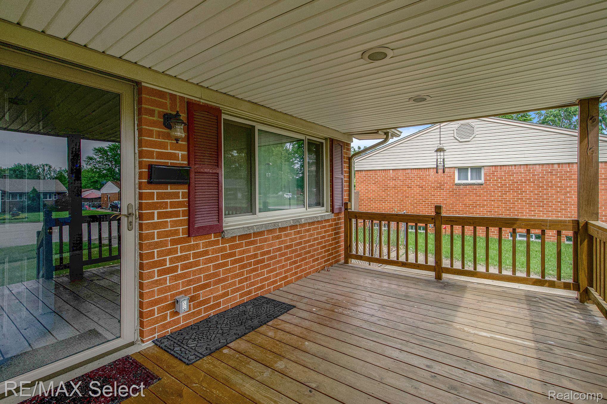1179 LAUREL Court