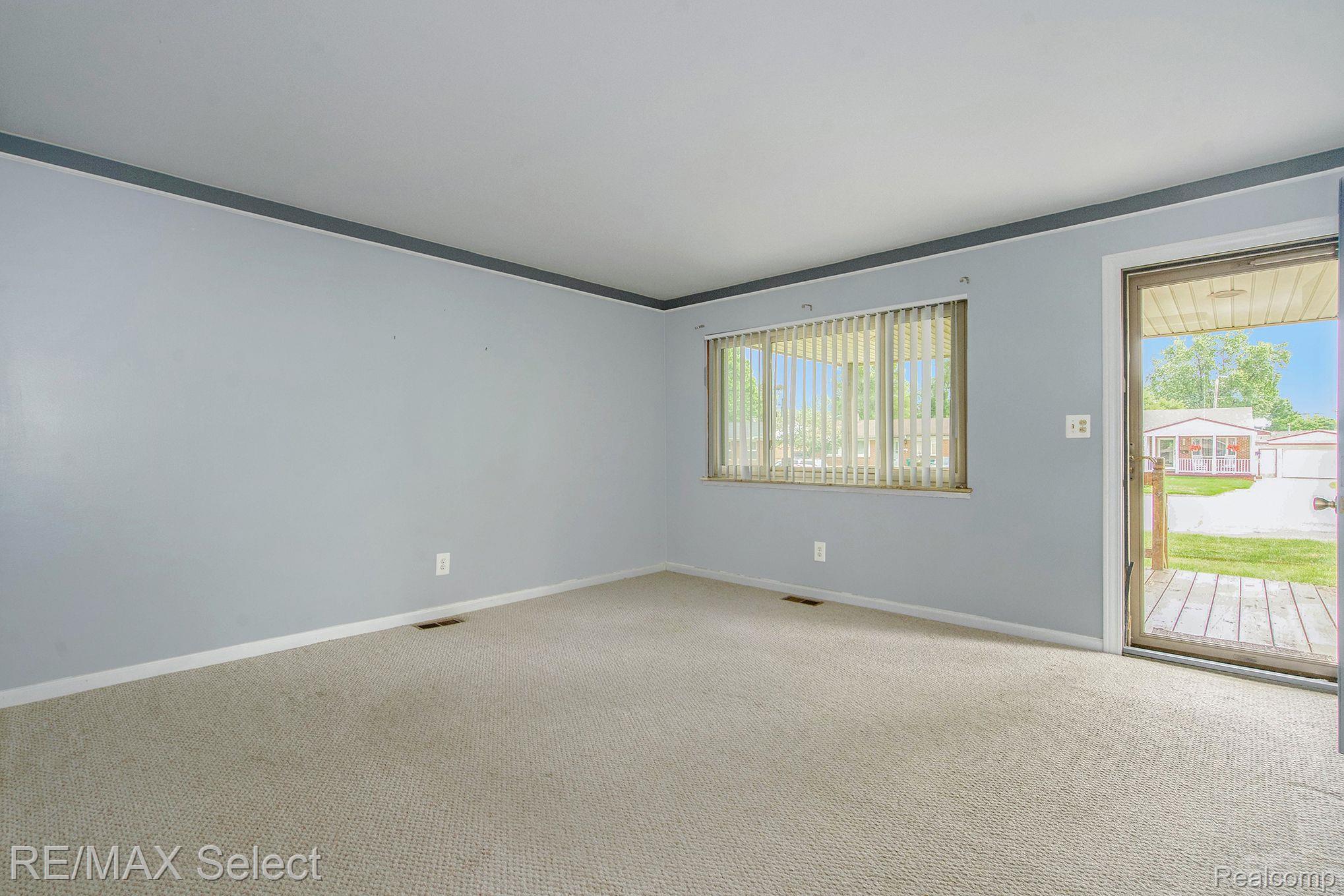 1179 LAUREL Court