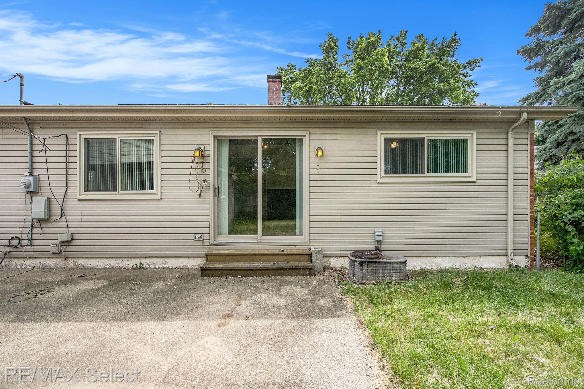1179 LAUREL Court