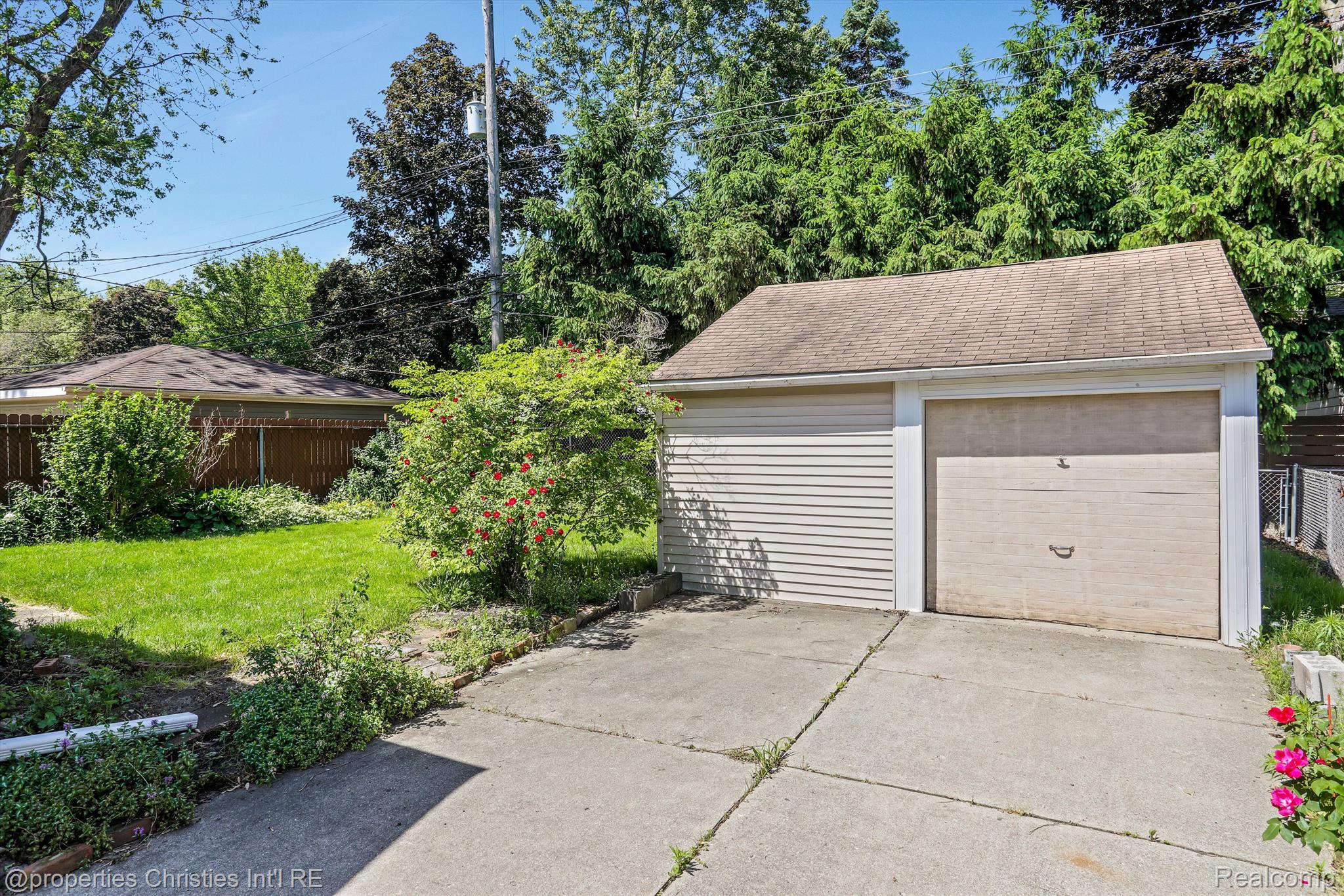 805 ALLEN Street