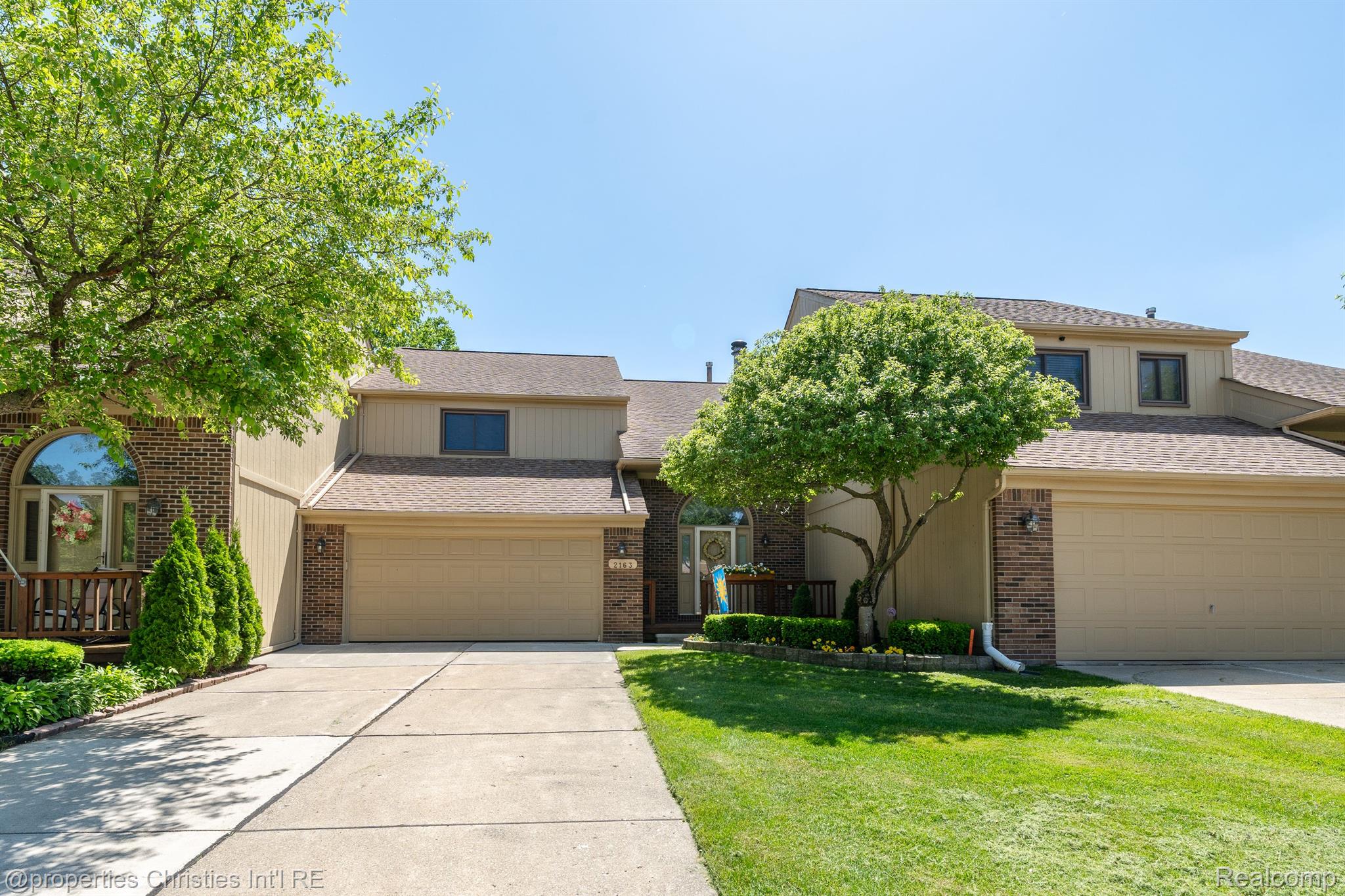 2163 ROCHELLE PARK Drive