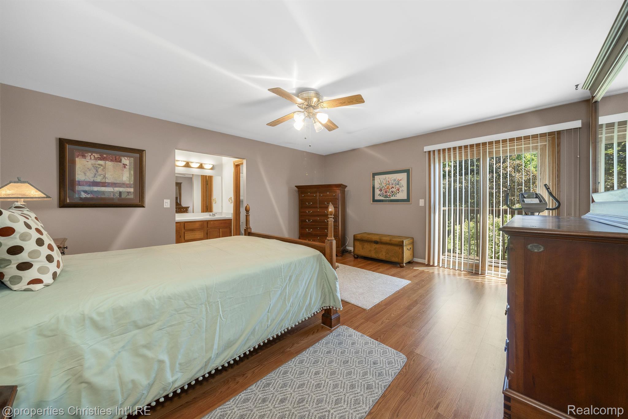 2163 ROCHELLE PARK Drive