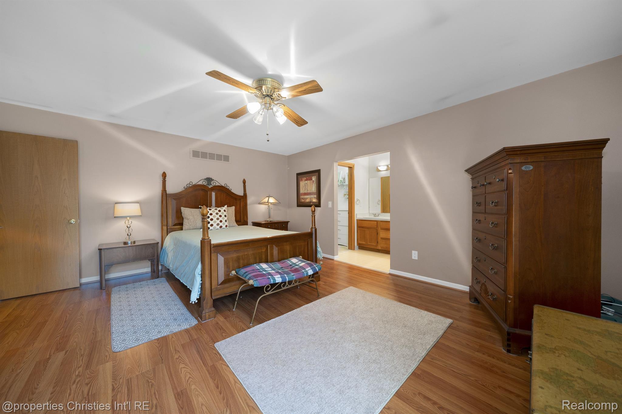 2163 ROCHELLE PARK Drive