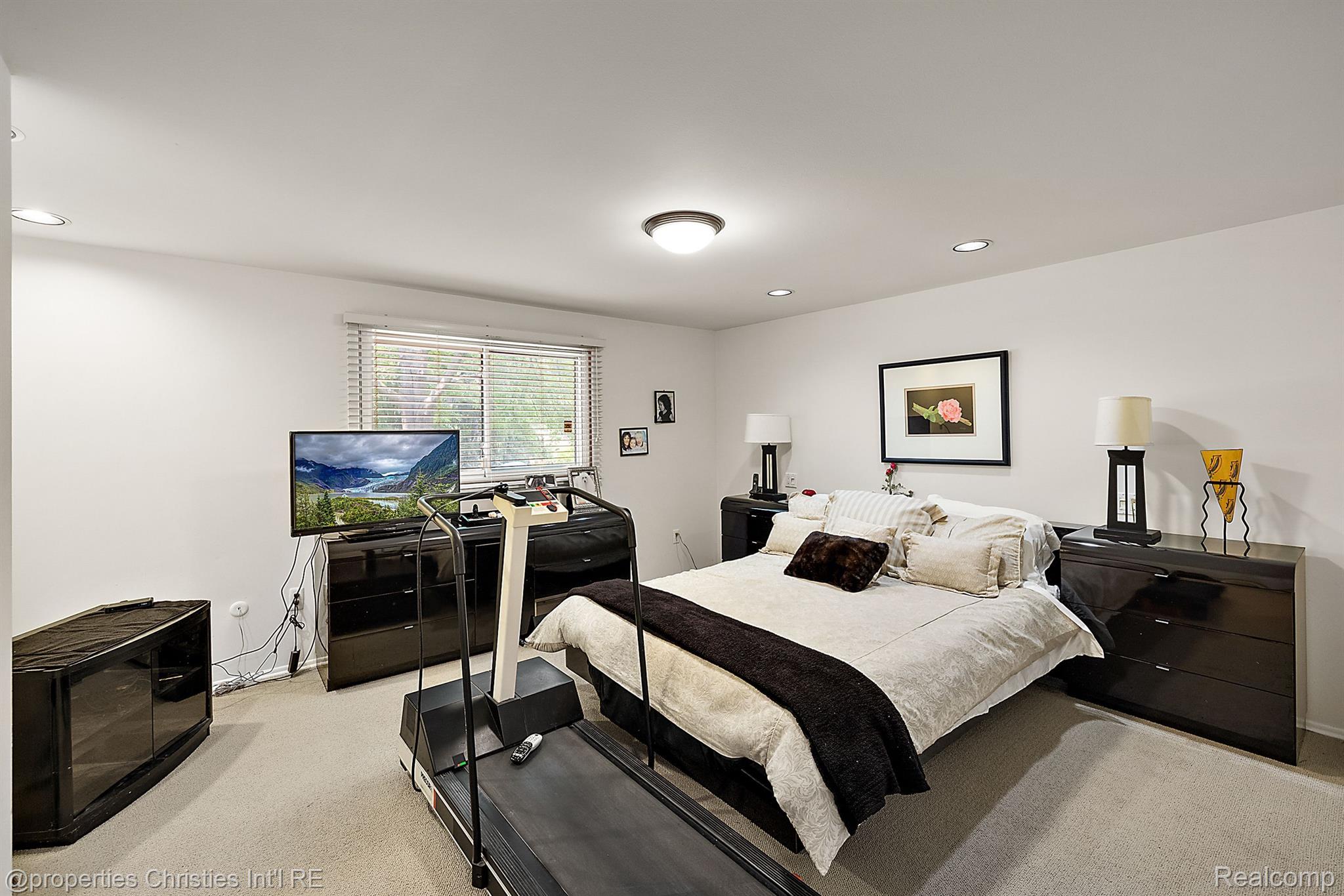 34150 OLD TIMBER Court