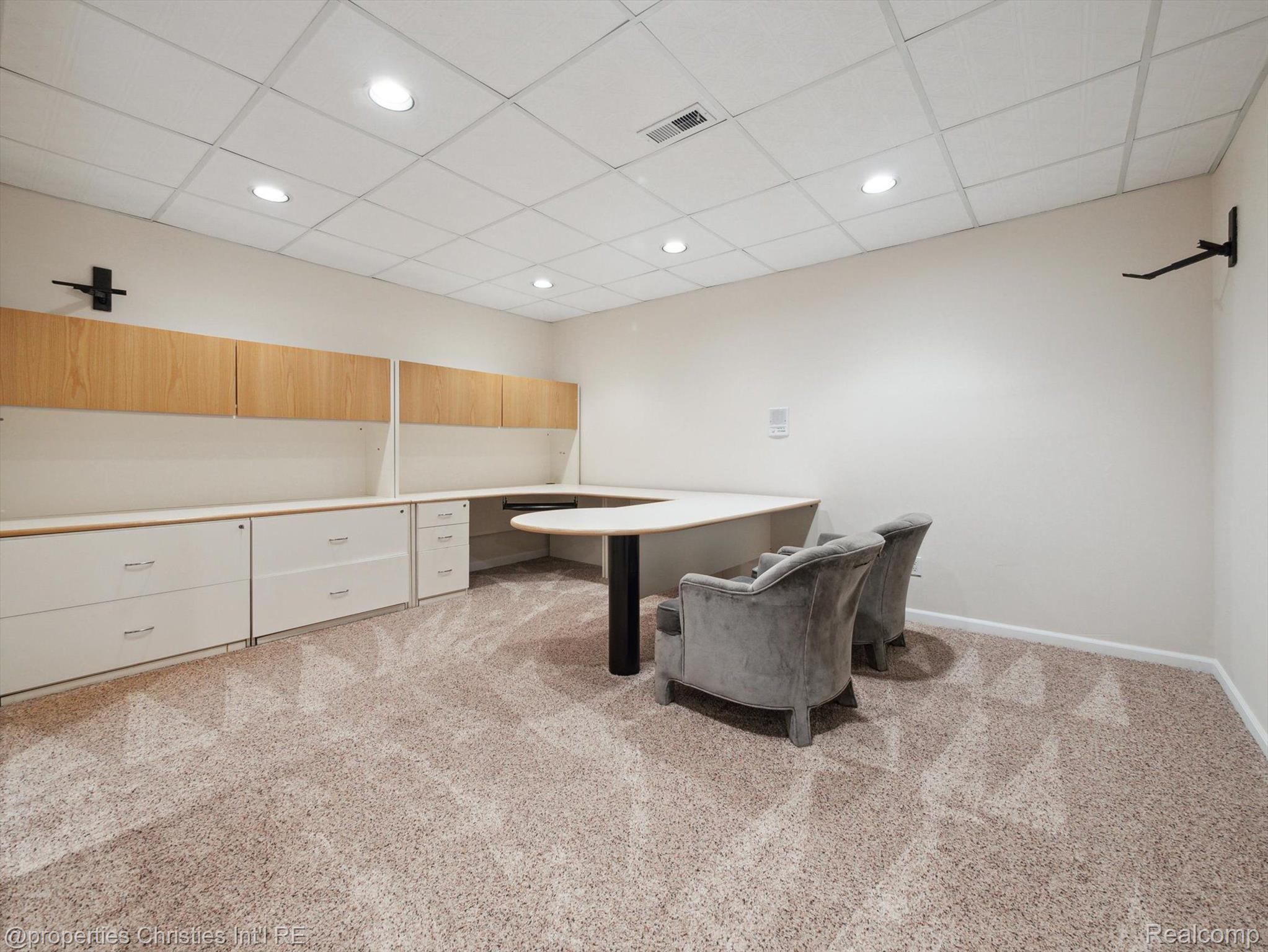 2221 BLOOMFIELD WOODS Court