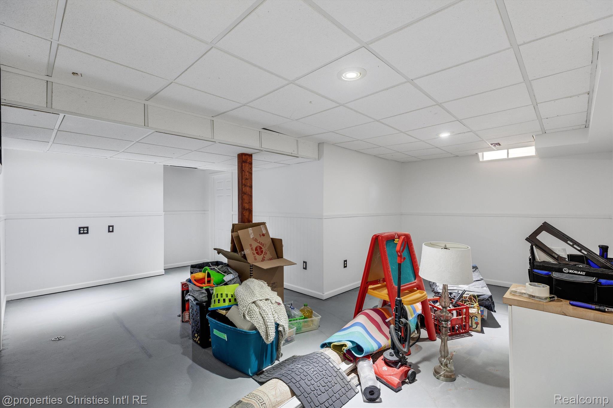 420 W TROY Street