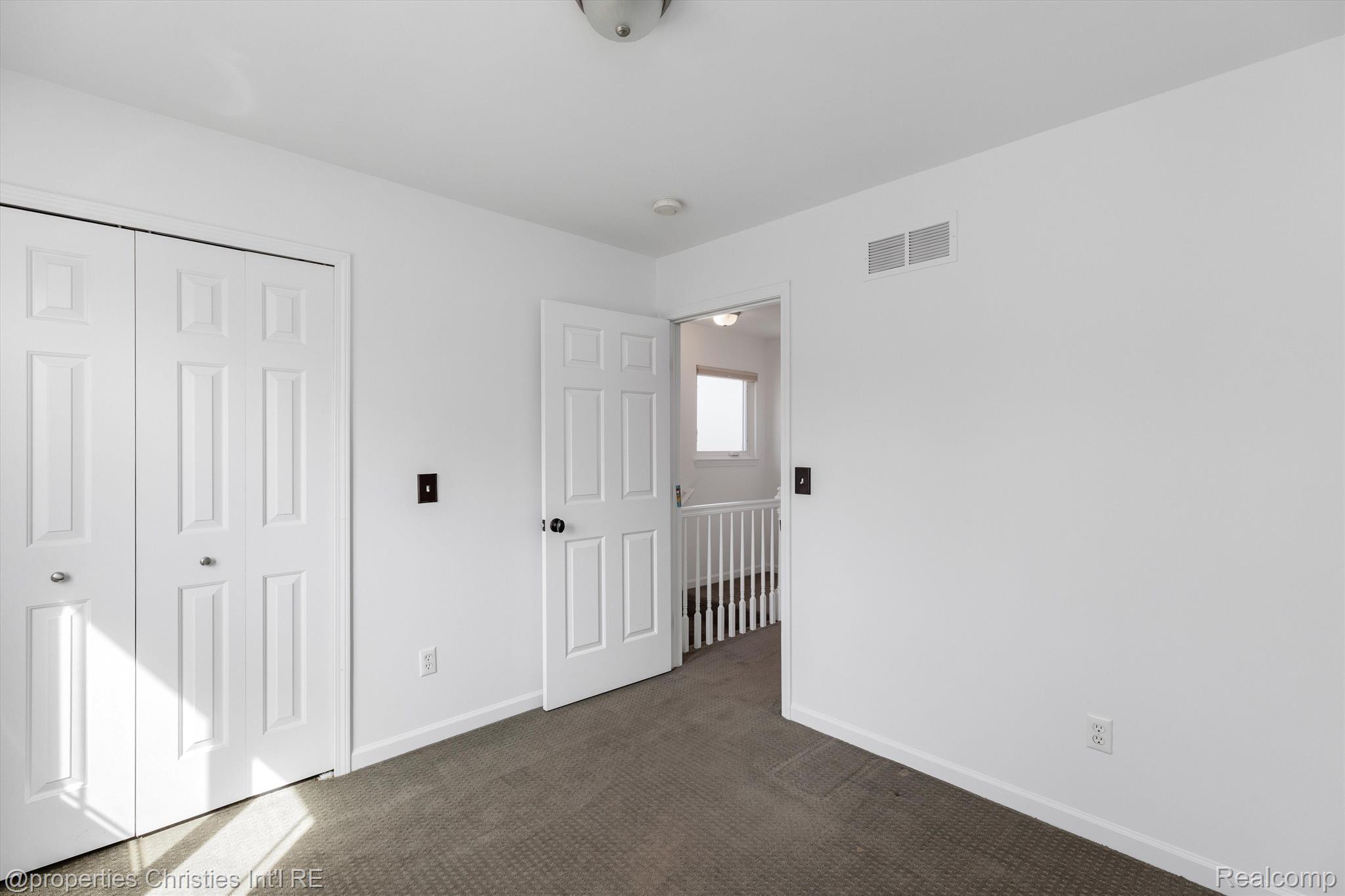 420 W TROY Street