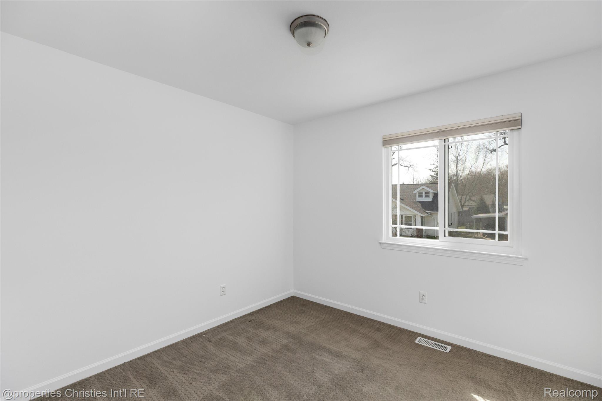 420 W TROY Street