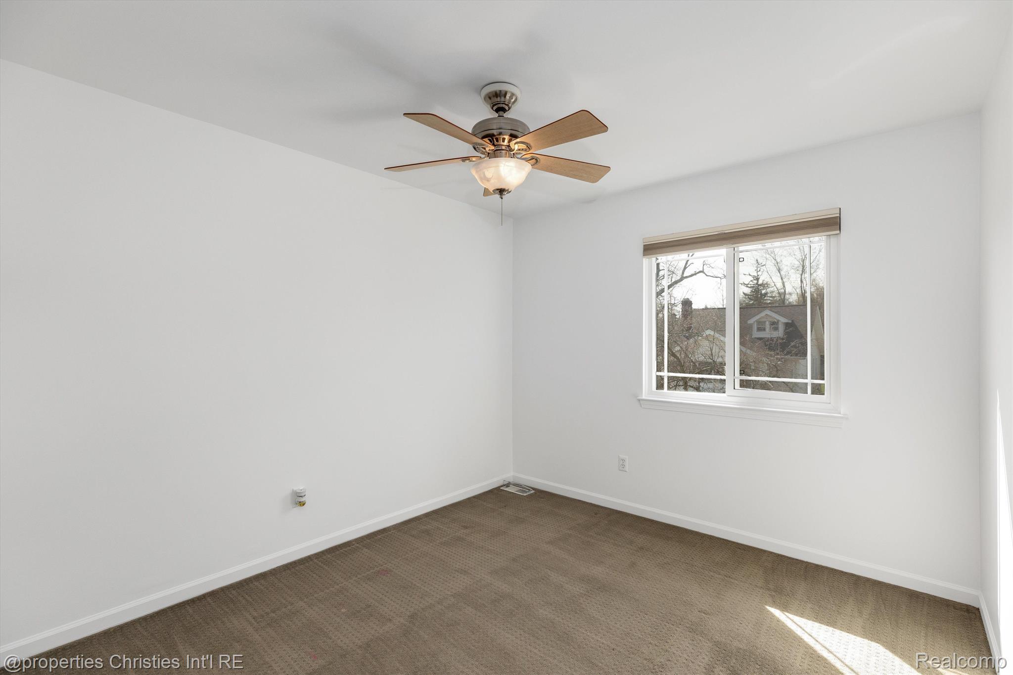 420 W TROY Street