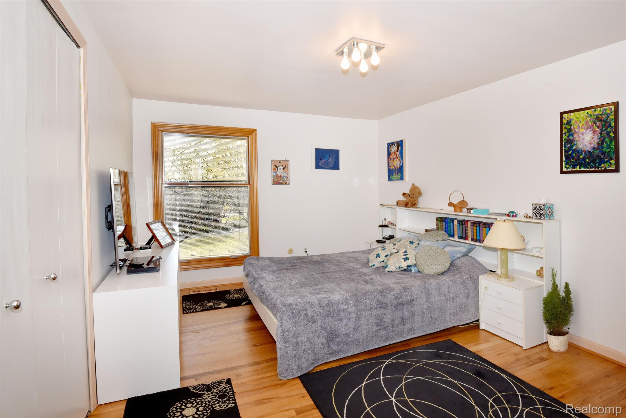 28107 NEW BEDFORD Drive