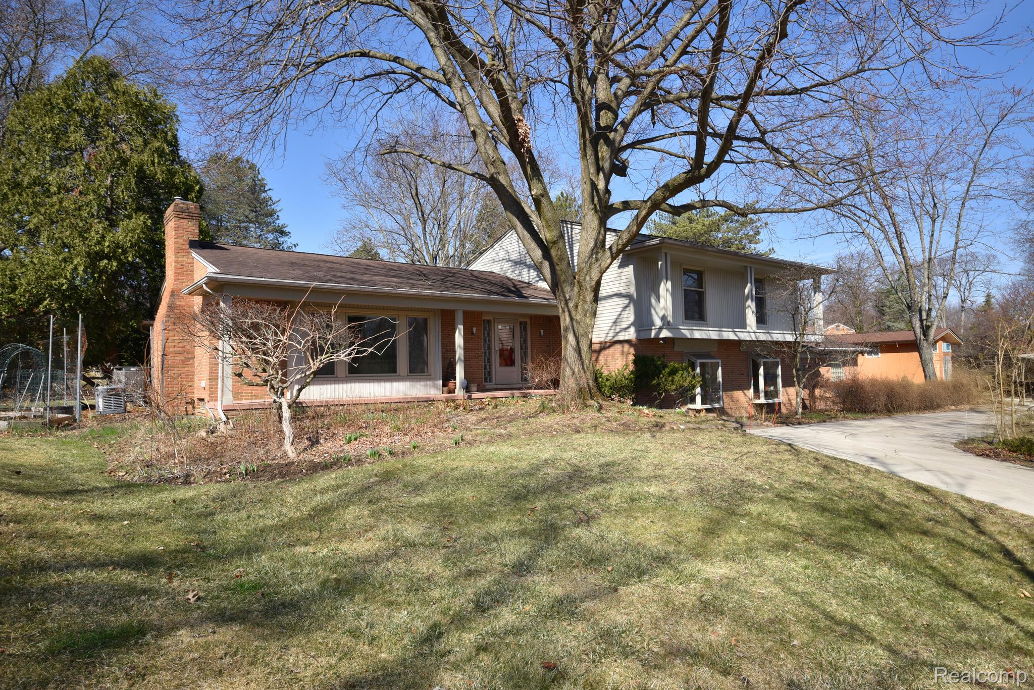 28107 NEW BEDFORD Drive