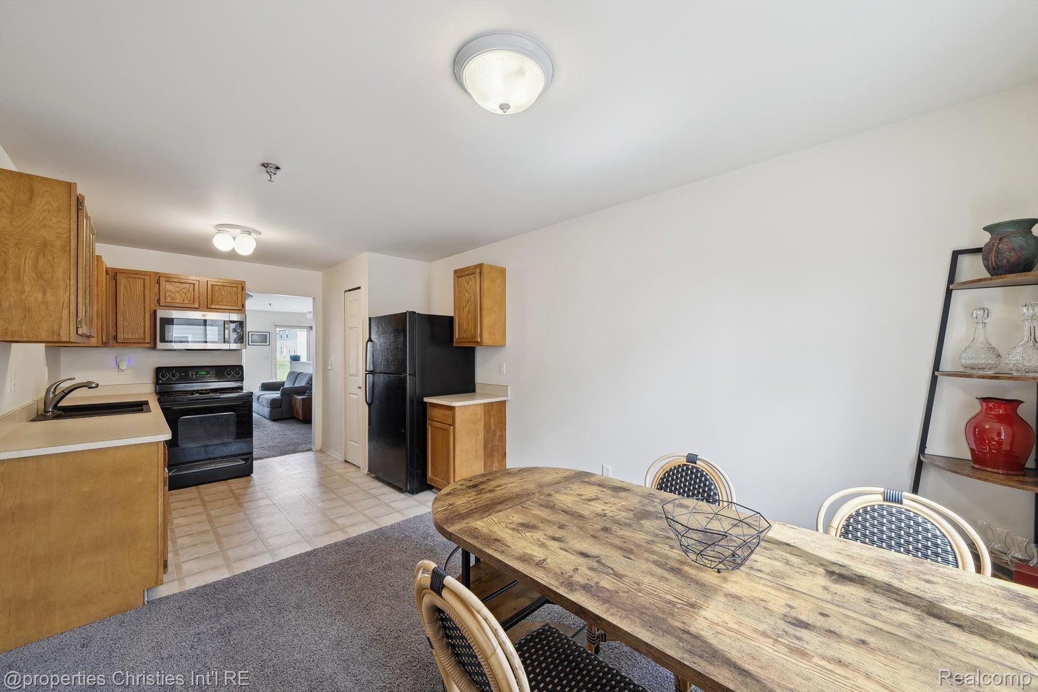 623 LEWA DOWNS Drive