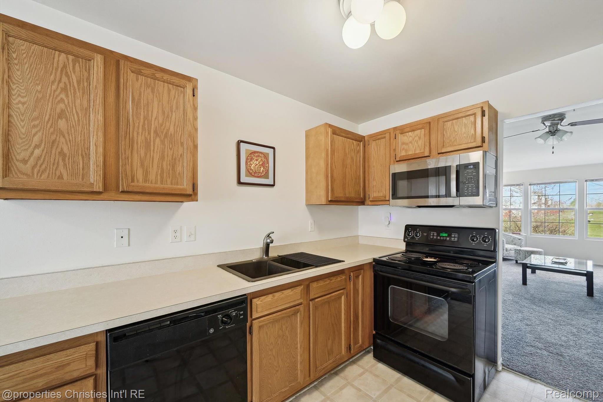 623 LEWA DOWNS Drive