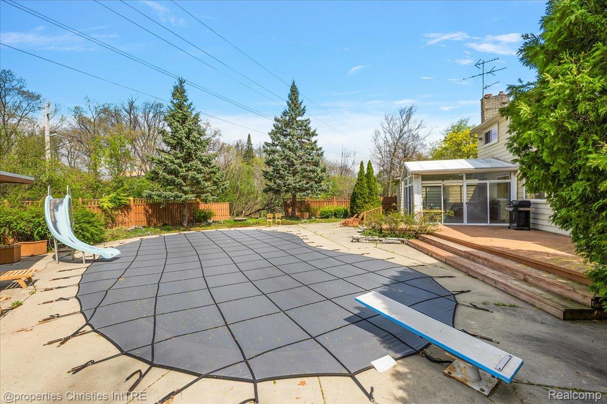 4160 Dawn Lane