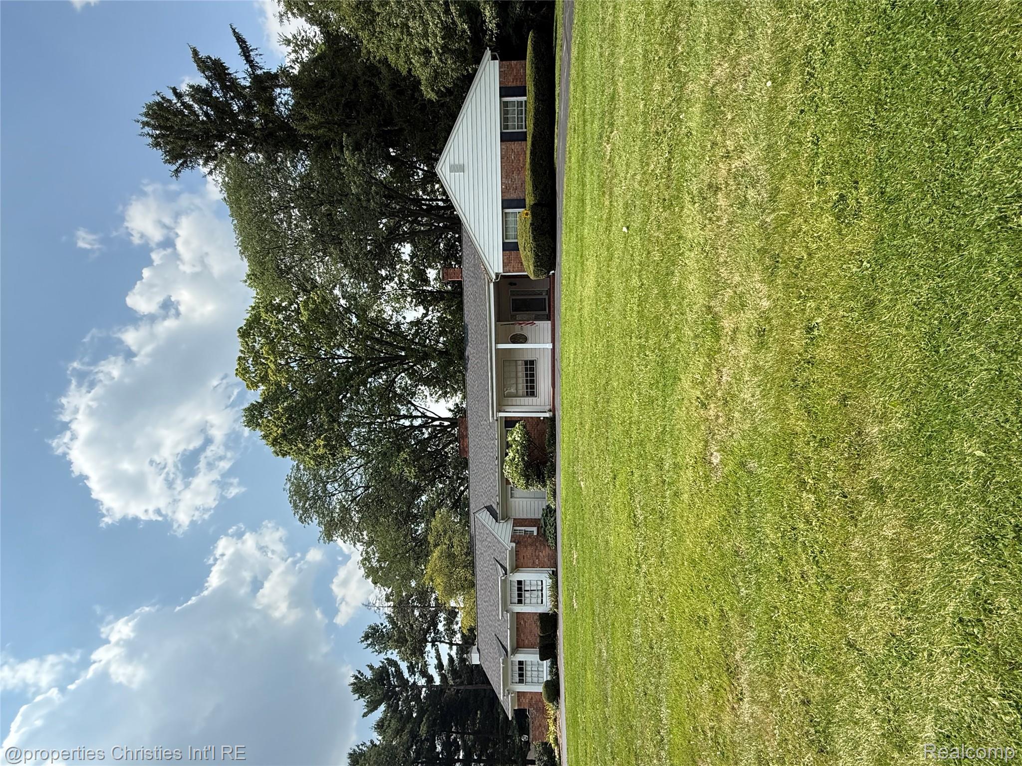 1257 Charrington Road
