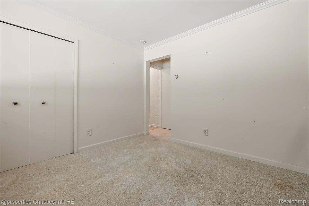 34448 Quaker Valley Road