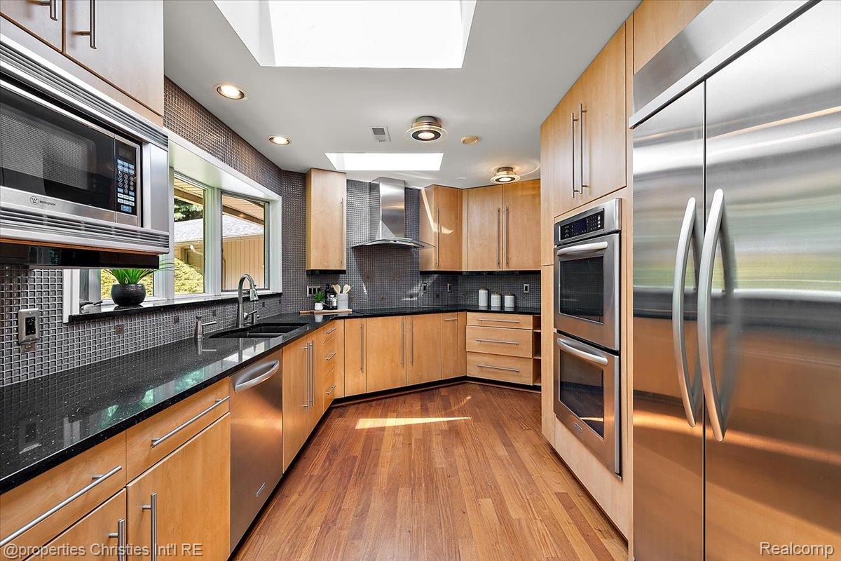 34448 Quaker Valley Road