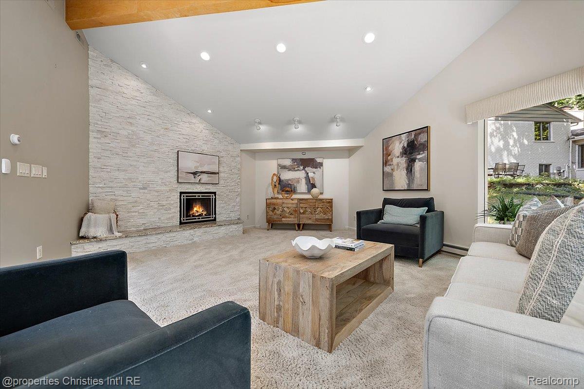 34448 Quaker Valley Road