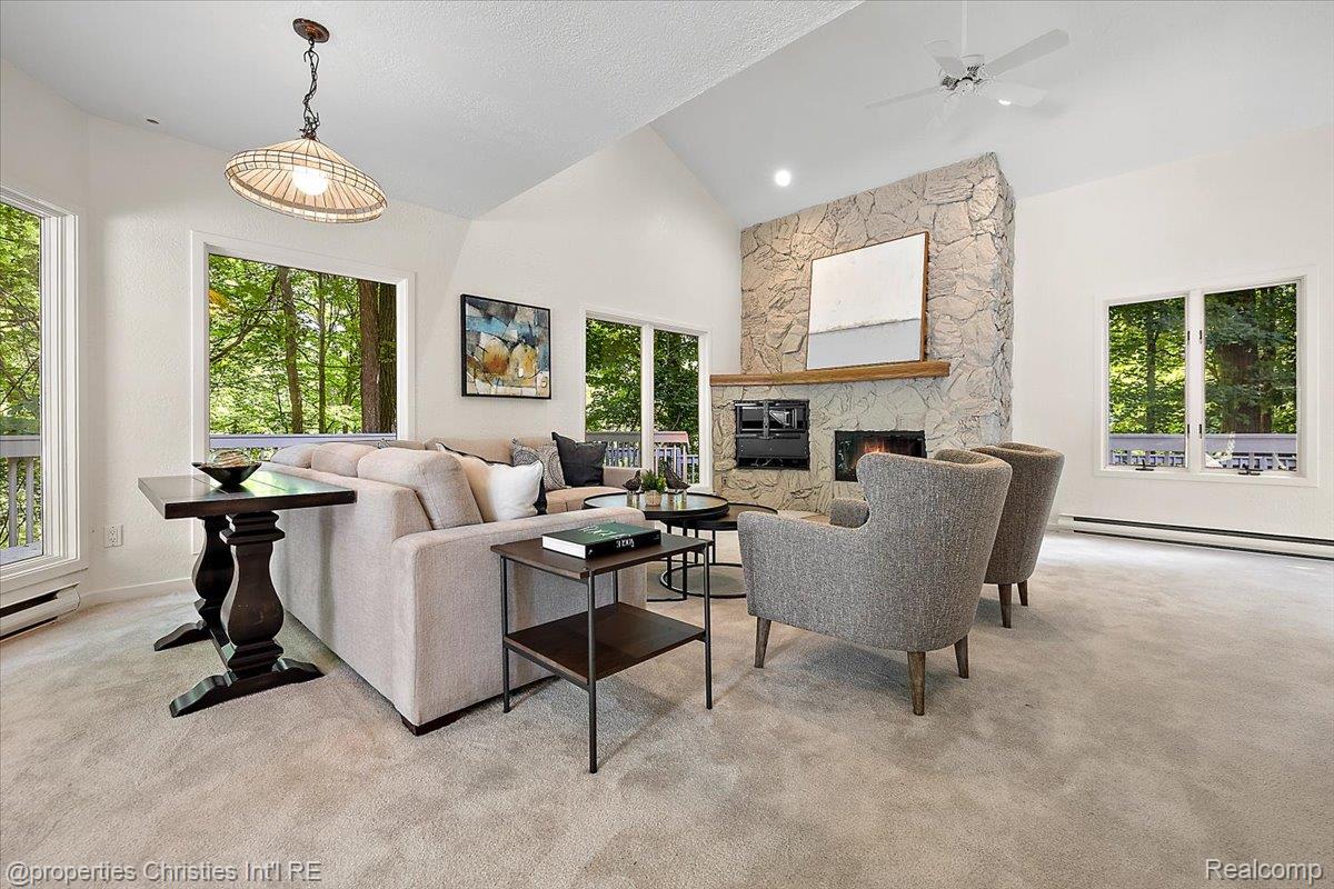 34448 Quaker Valley Road