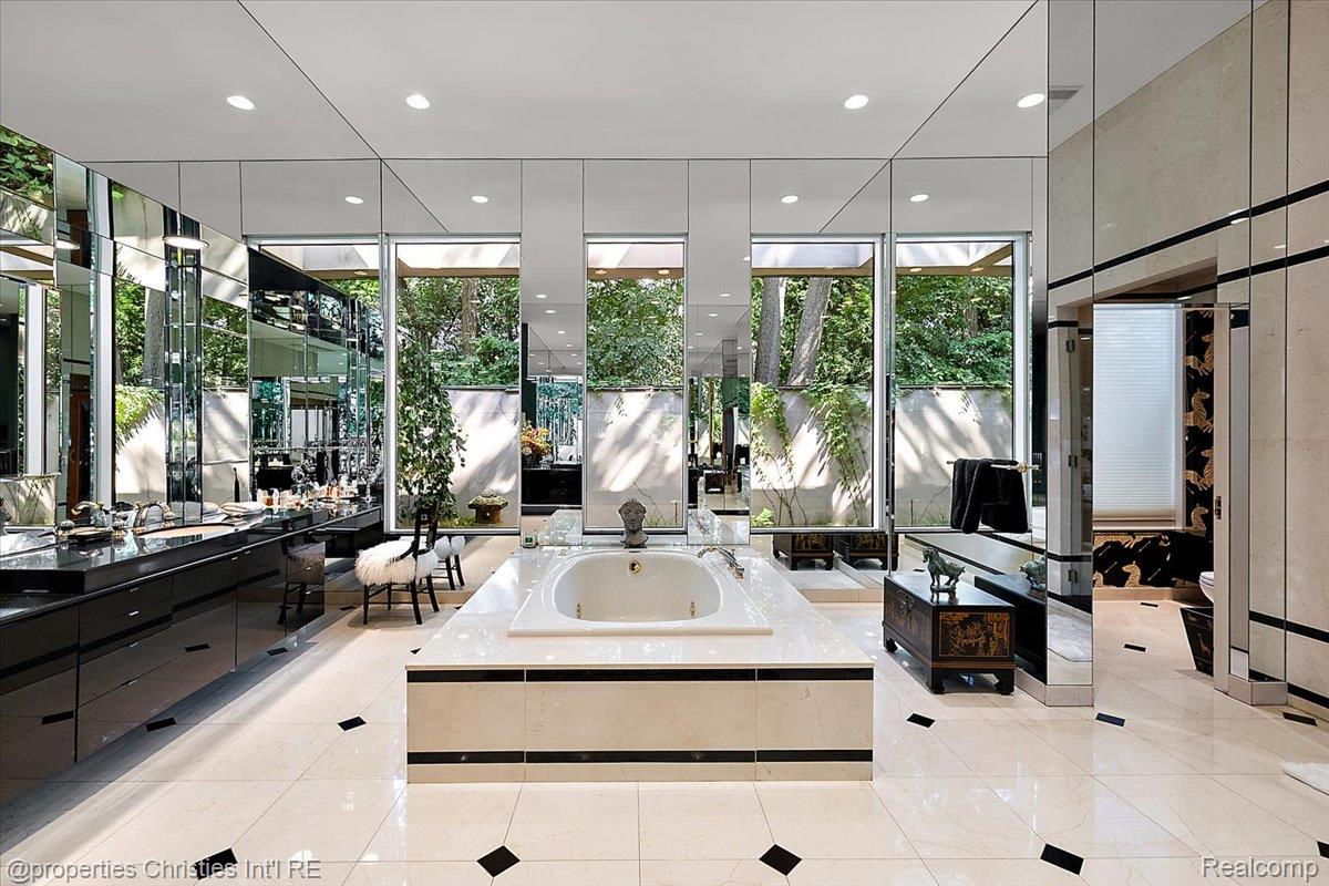 4647 Private Lake Drive