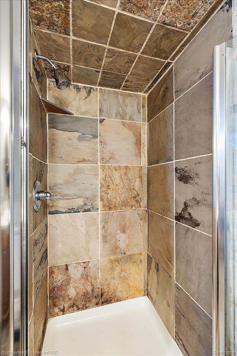 8441 Northfield Boulevard