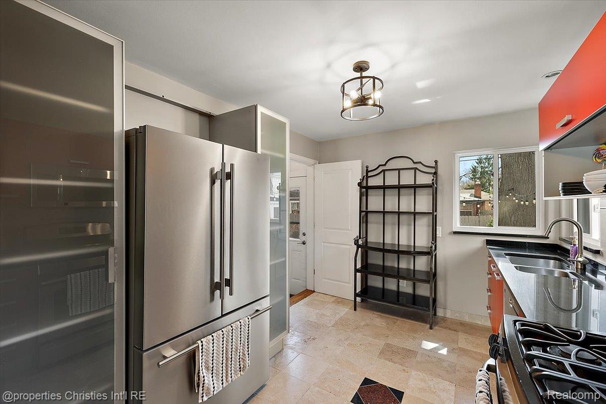 8441 Northfield Boulevard